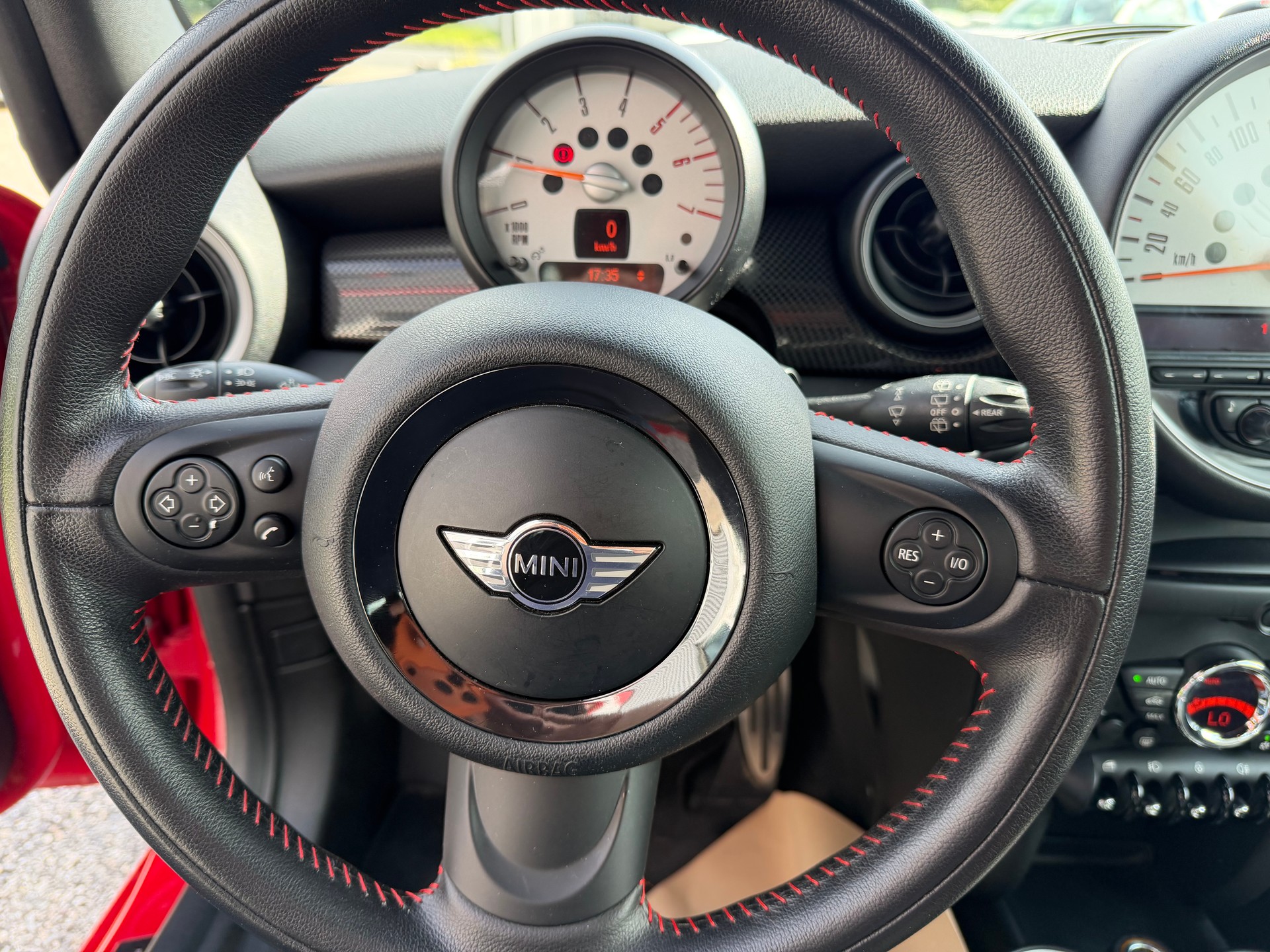 MINI Cooper SD-image-8
