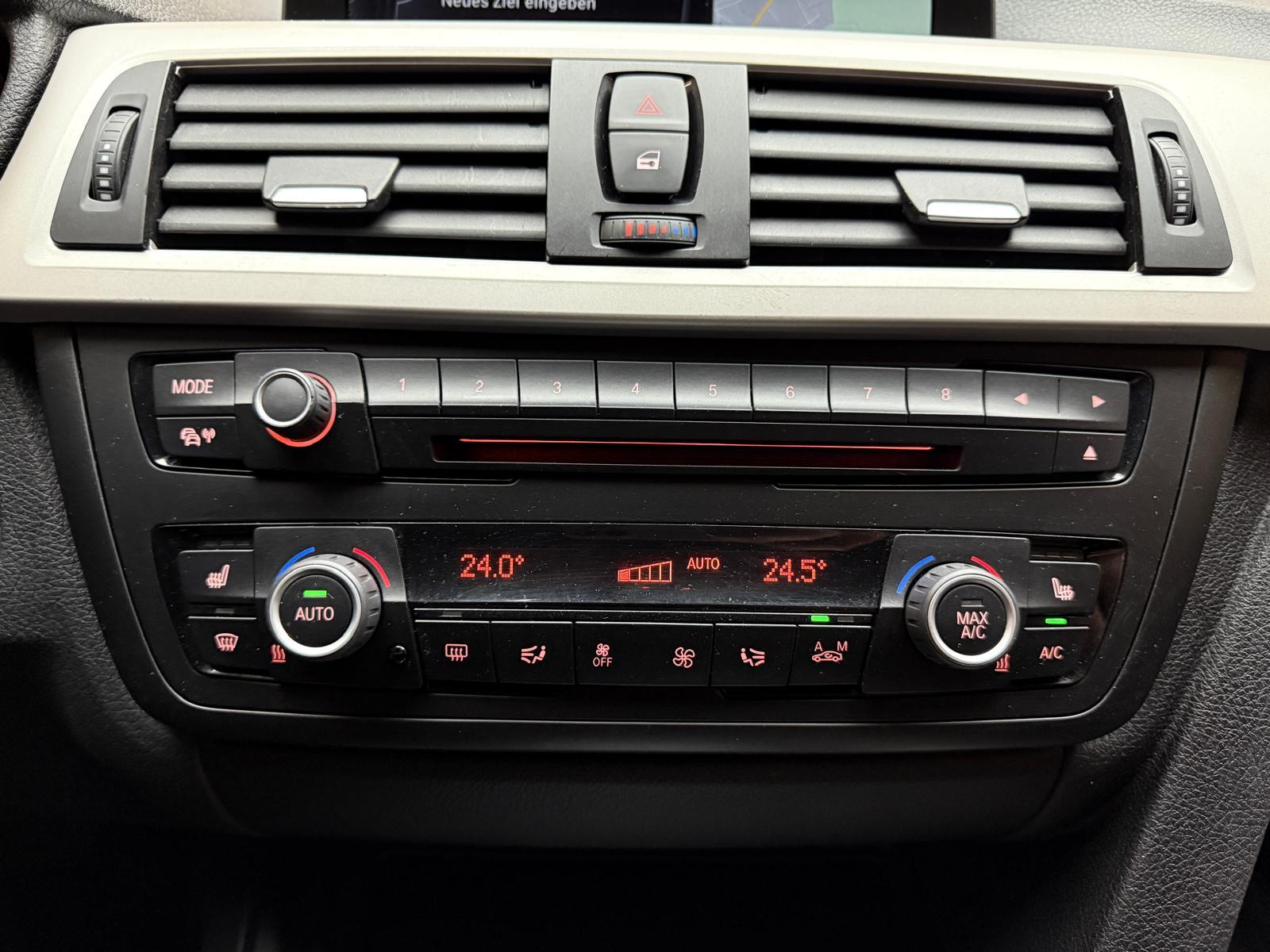 BMW 320d xDrive Touring-image-20