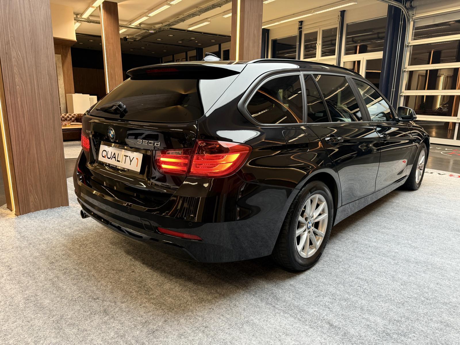 BMW 320d xDrive Touring-image-5