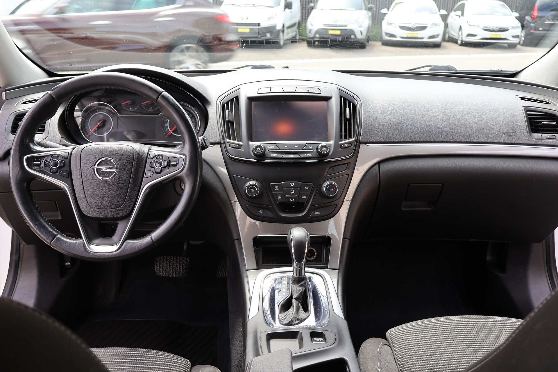 OPEL Insignia Sports Tourer 2.0 CDTI Edition Automatic-image-9