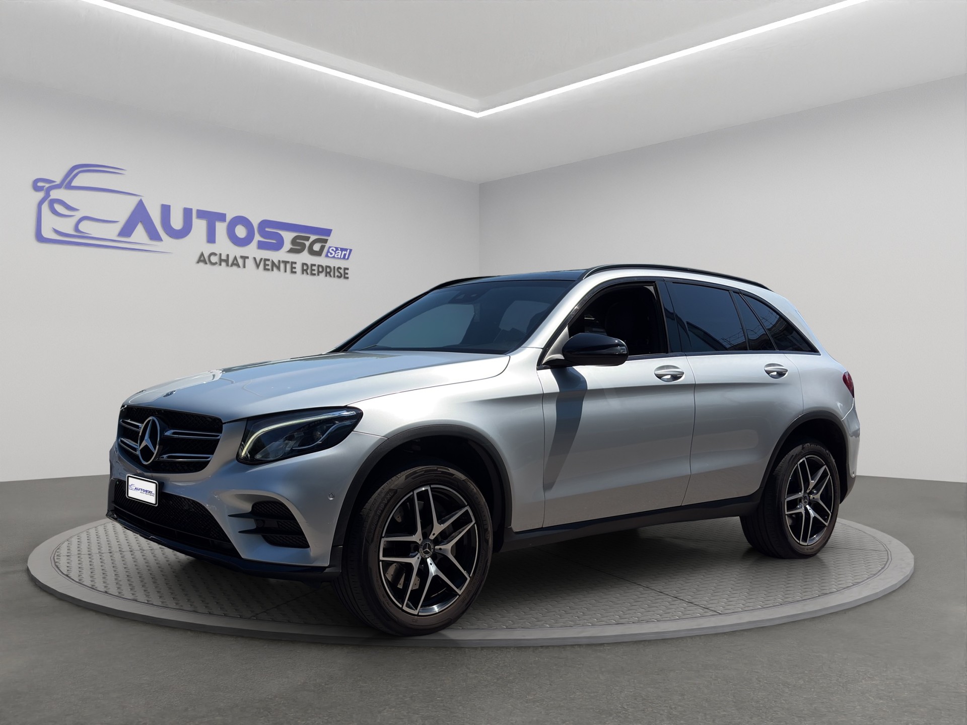 MERCEDES-BENZ GLC 350 e AMG Line 4Matic 7G-Tronic-image-0