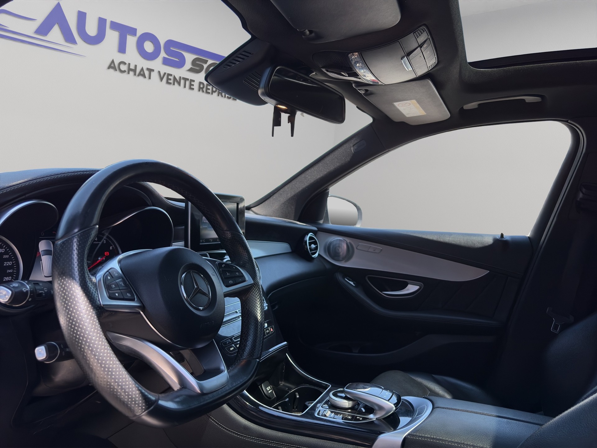 MERCEDES-BENZ GLC 350 e AMG Line 4Matic 7G-Tronic-image-8