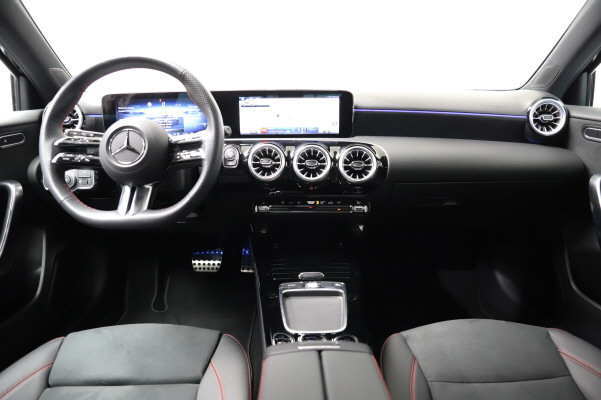 MERCEDES-BENZ A 250 4Matic 8G-DCT-image-9