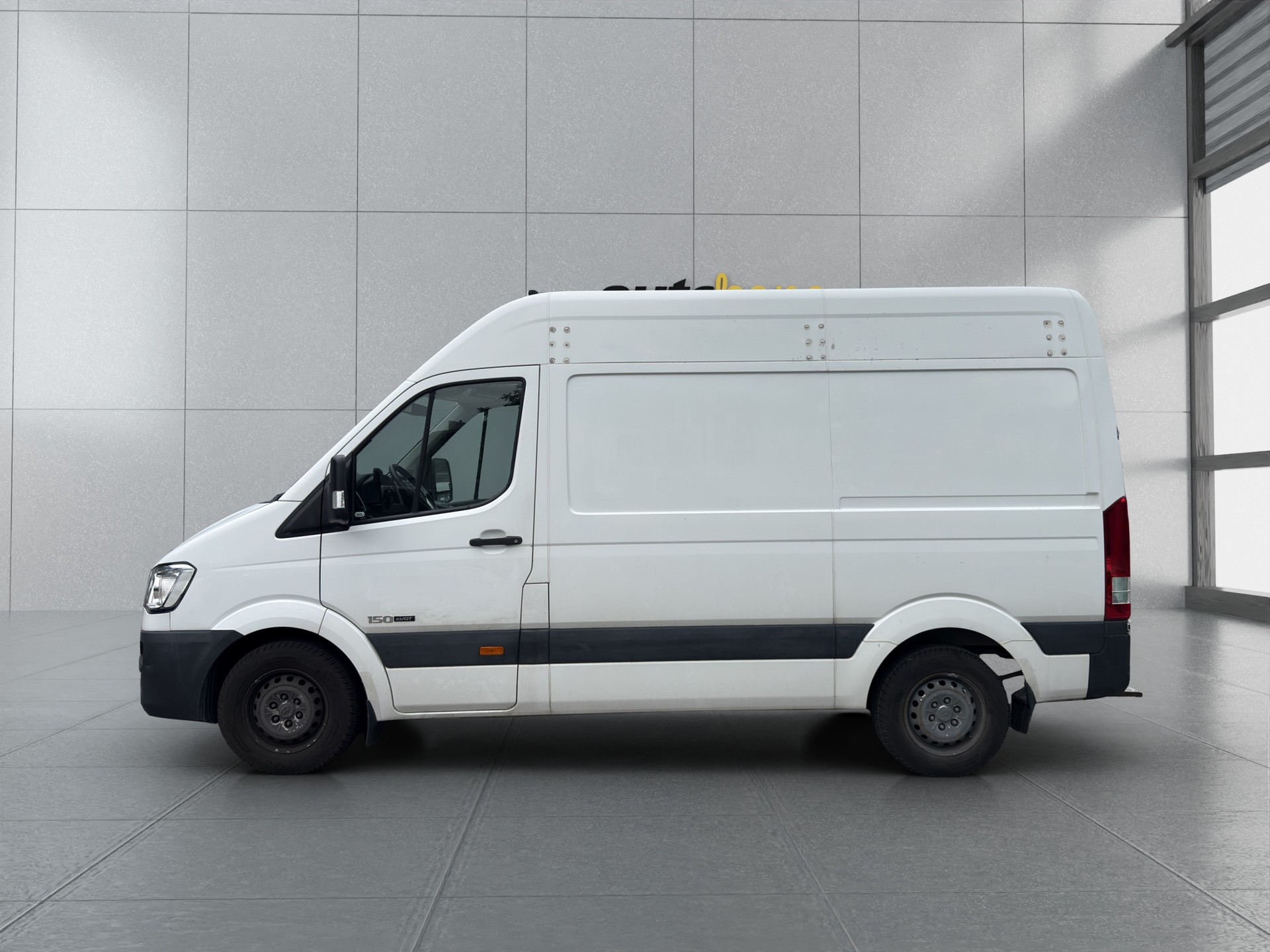 HYUNDAI H350 2.5 CRDi Amplia L1-image-4