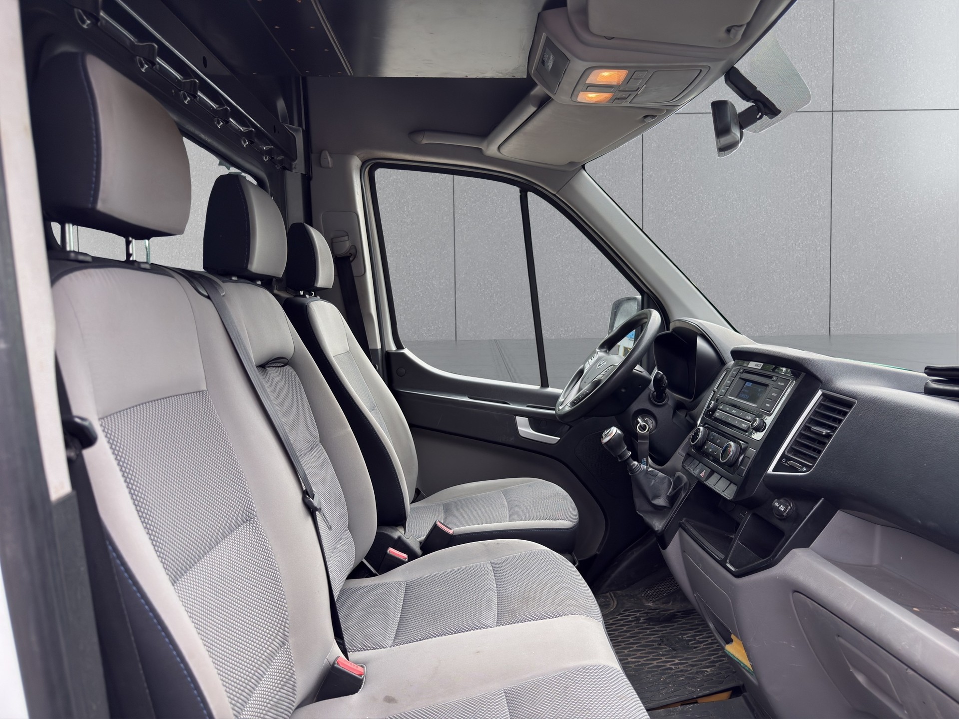 HYUNDAI H350 2.5 CRDi Amplia L1-image-6