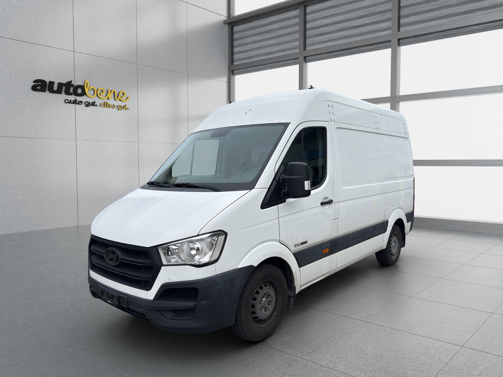 HYUNDAI H350 2.5 CRDi Amplia L1-image-0