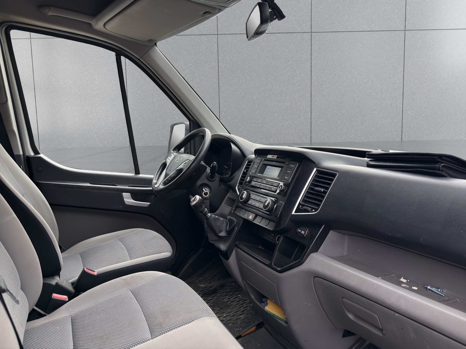 HYUNDAI H350 2.5 CRDi Amplia L1-image-11