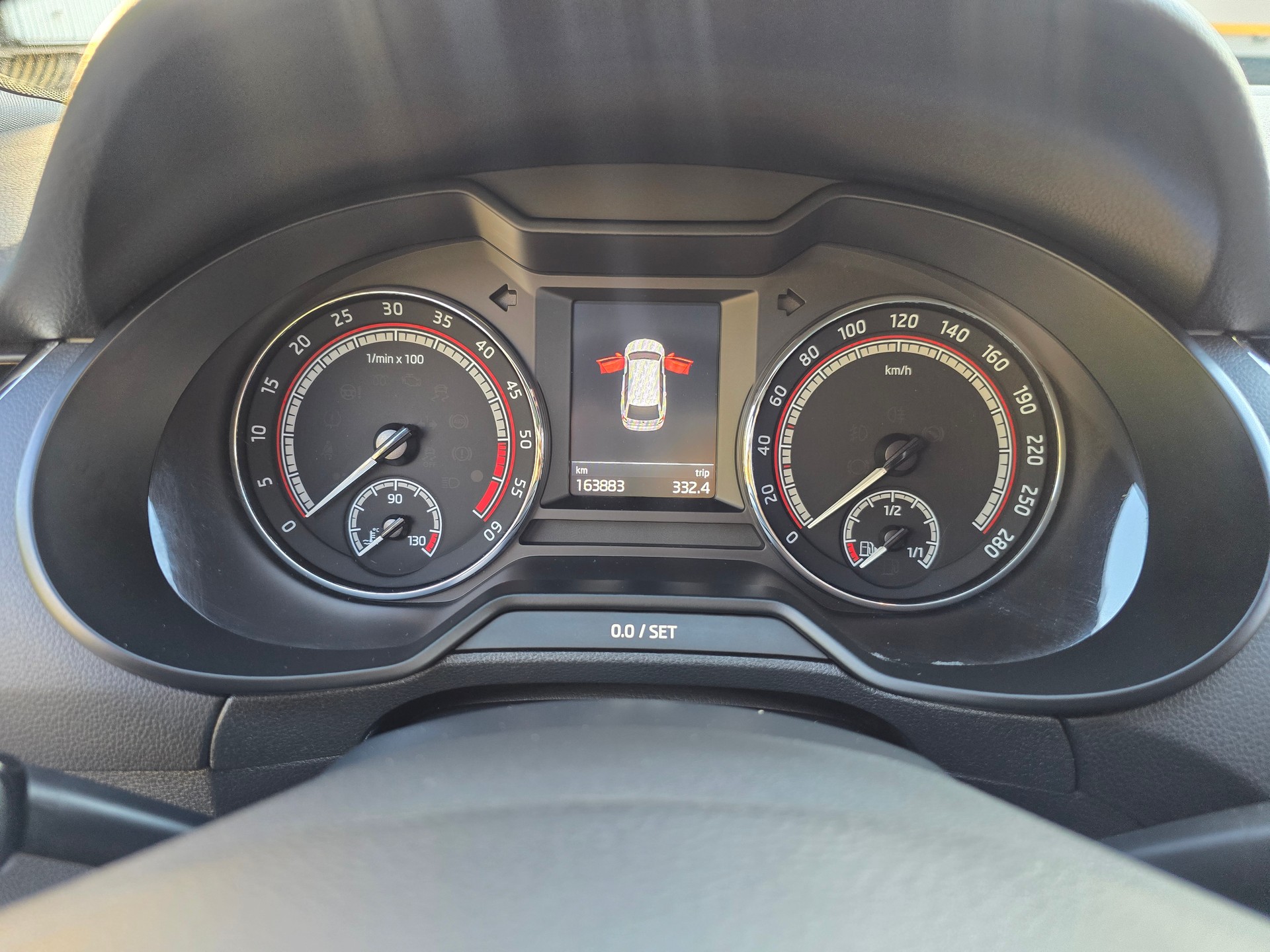 SKODA Octavia Combi 2.0 TDI RS 4x4 DSG-image-20