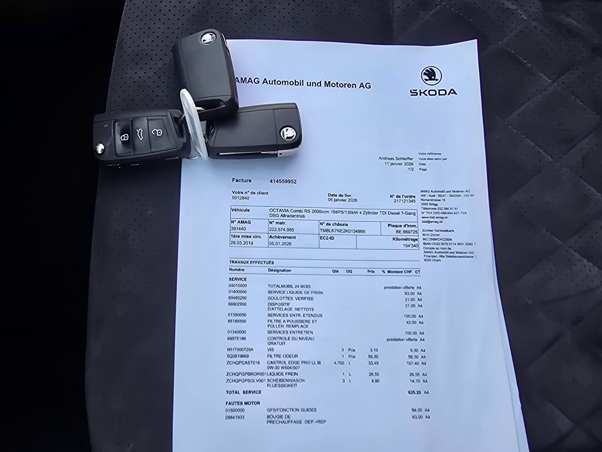 SKODA Octavia Combi 2.0 TDI RS 4x4 DSG-image-26