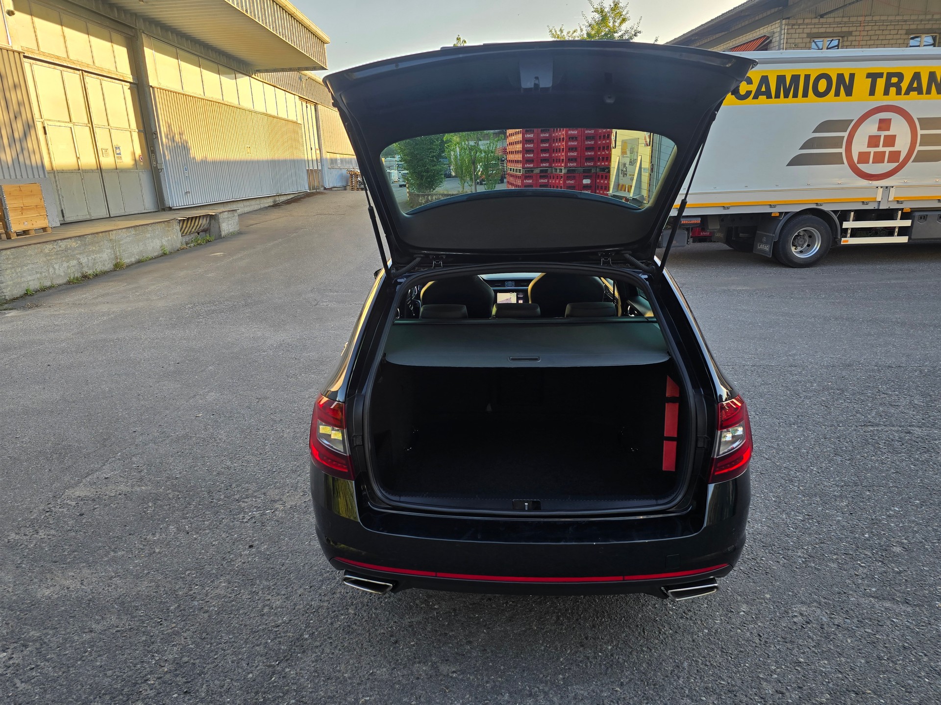 SKODA Octavia Combi 2.0 TDI RS 4x4 DSG-image-6