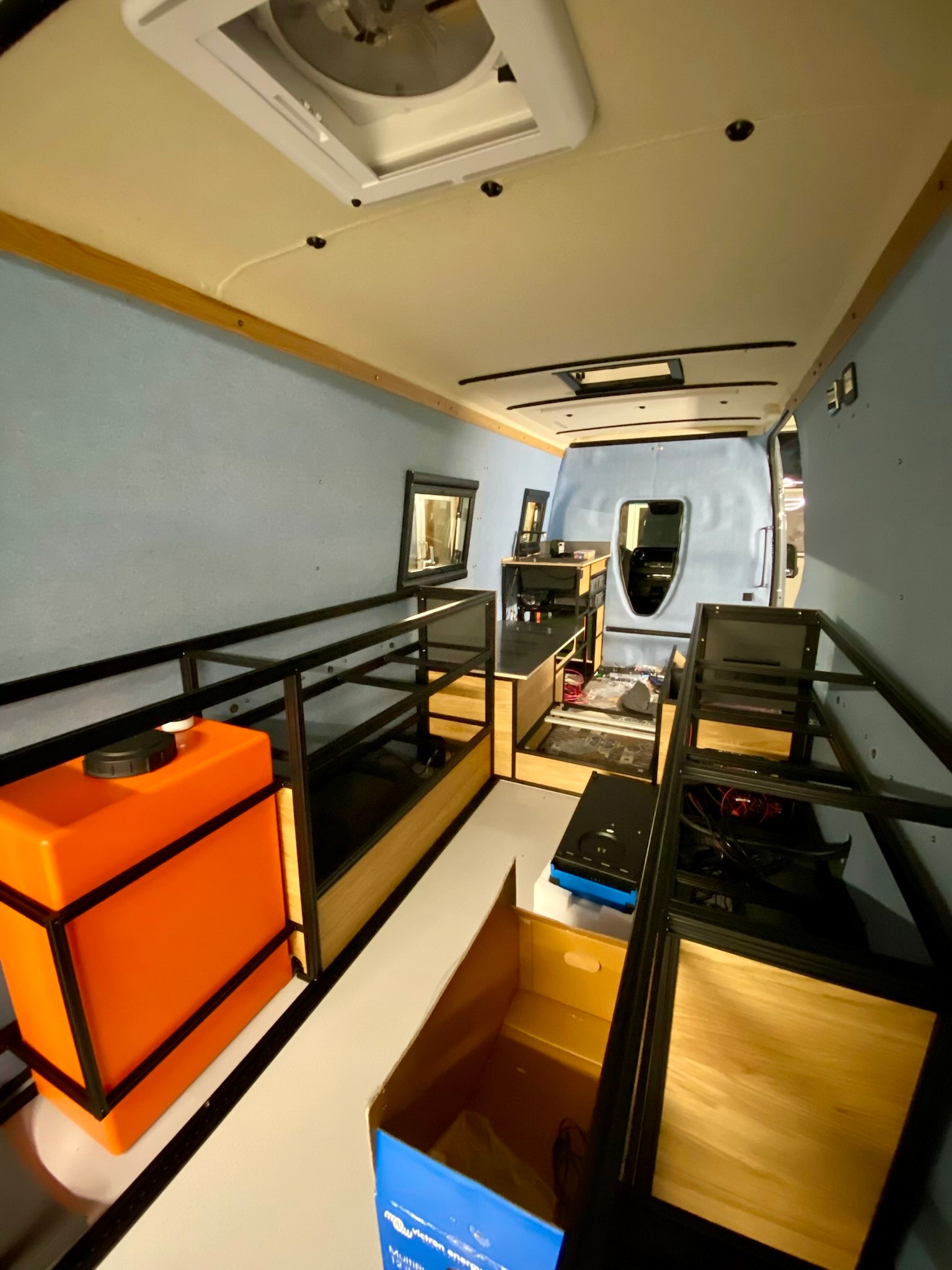 MERCEDES-BENZ 419 CDI 4x4-image-10