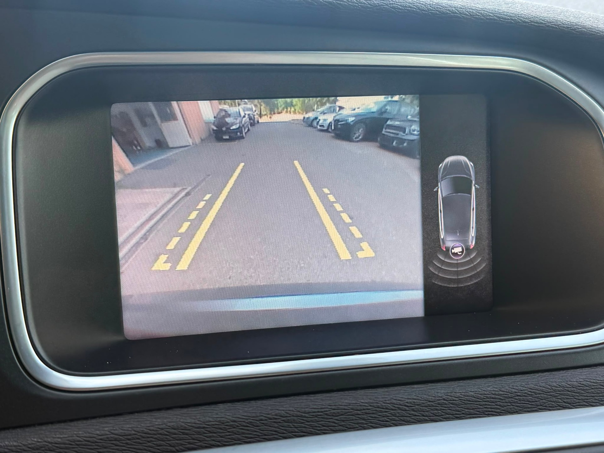 VOLVO V40 T4 Momentum Powershift-image-13