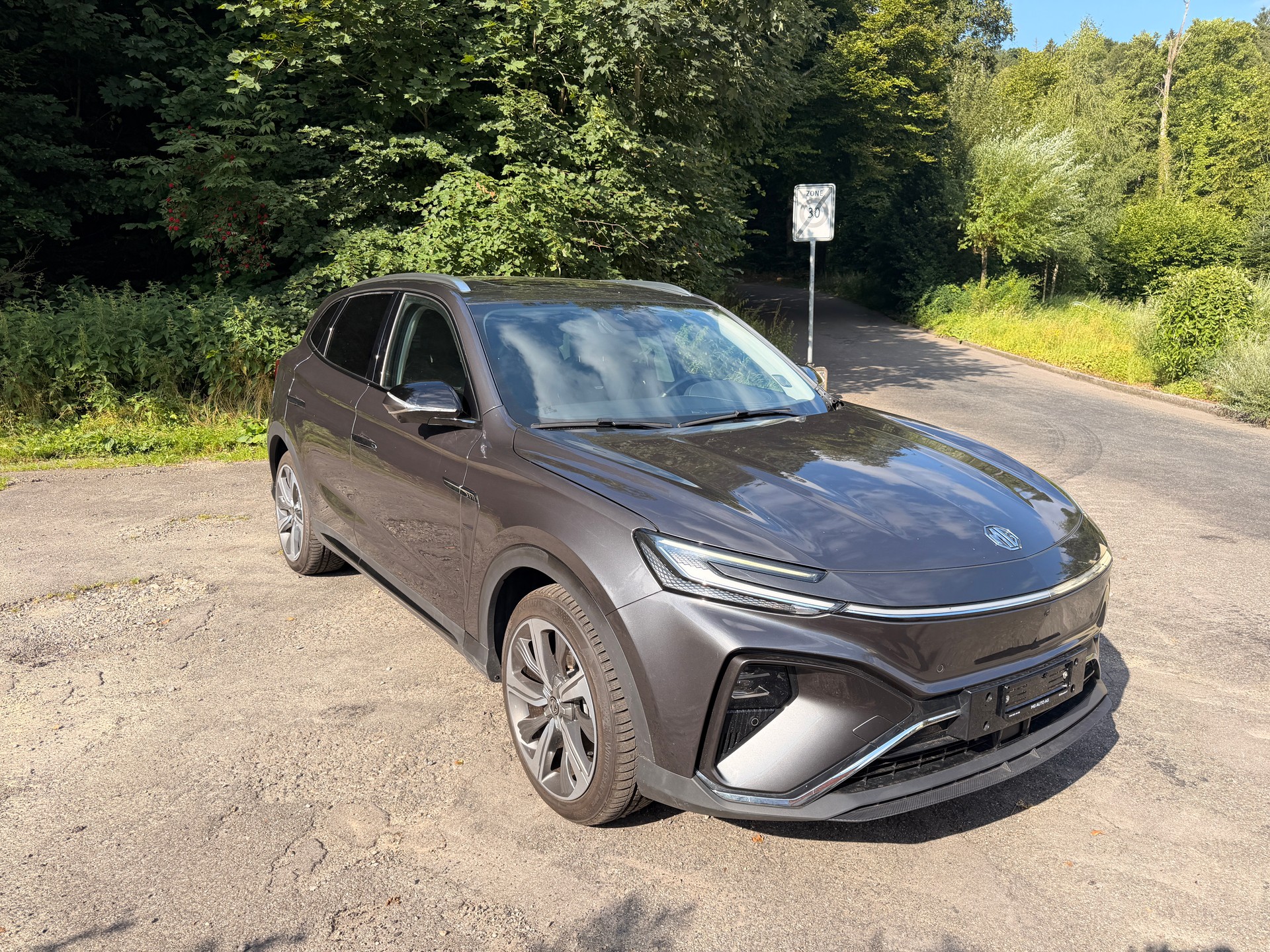 MG Marvel R EV 70kWh Performance AWD-image-2