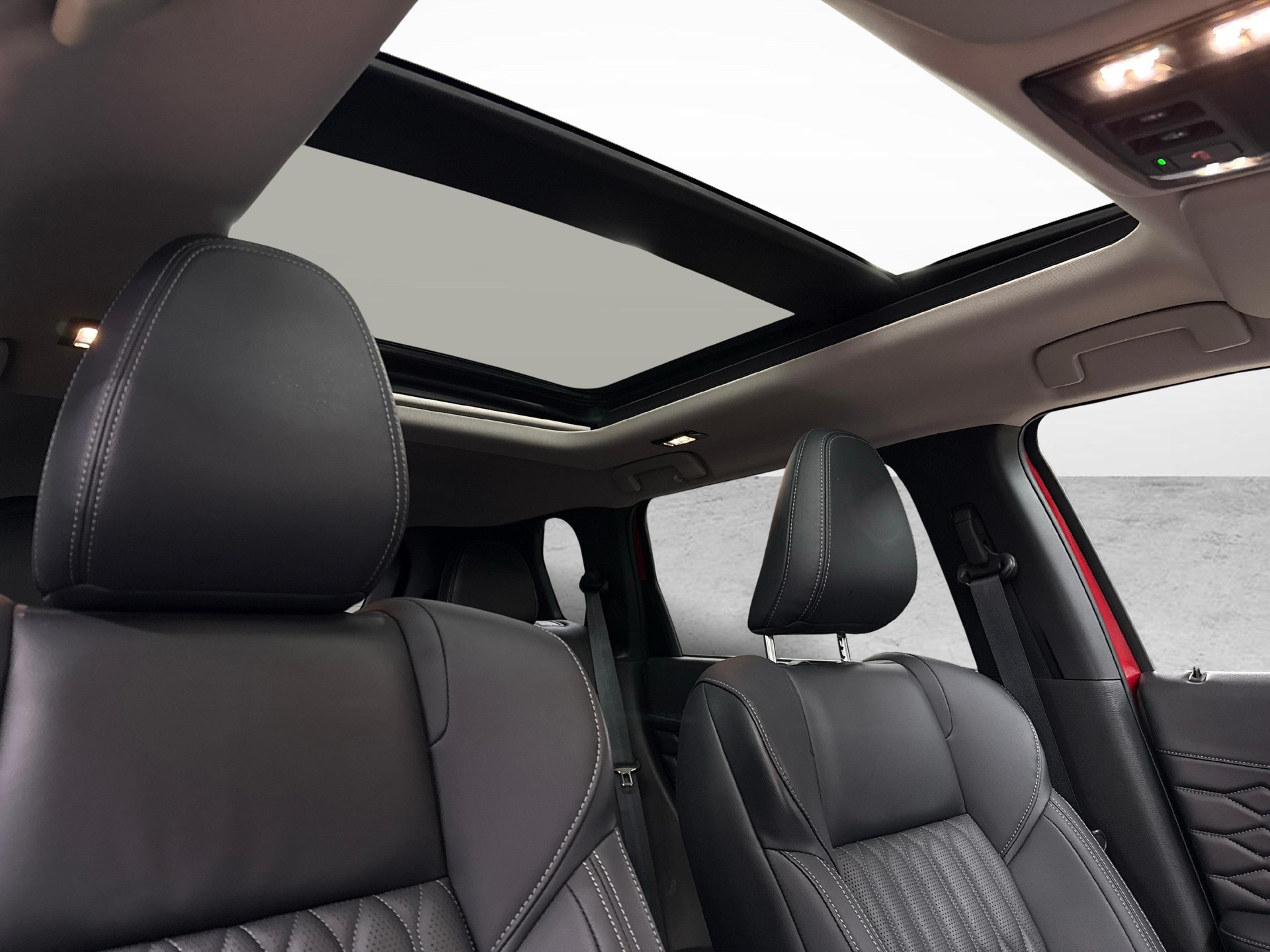 MITSUBISHI Outlander 2.4 PHEV Instyle 4x4-image-12