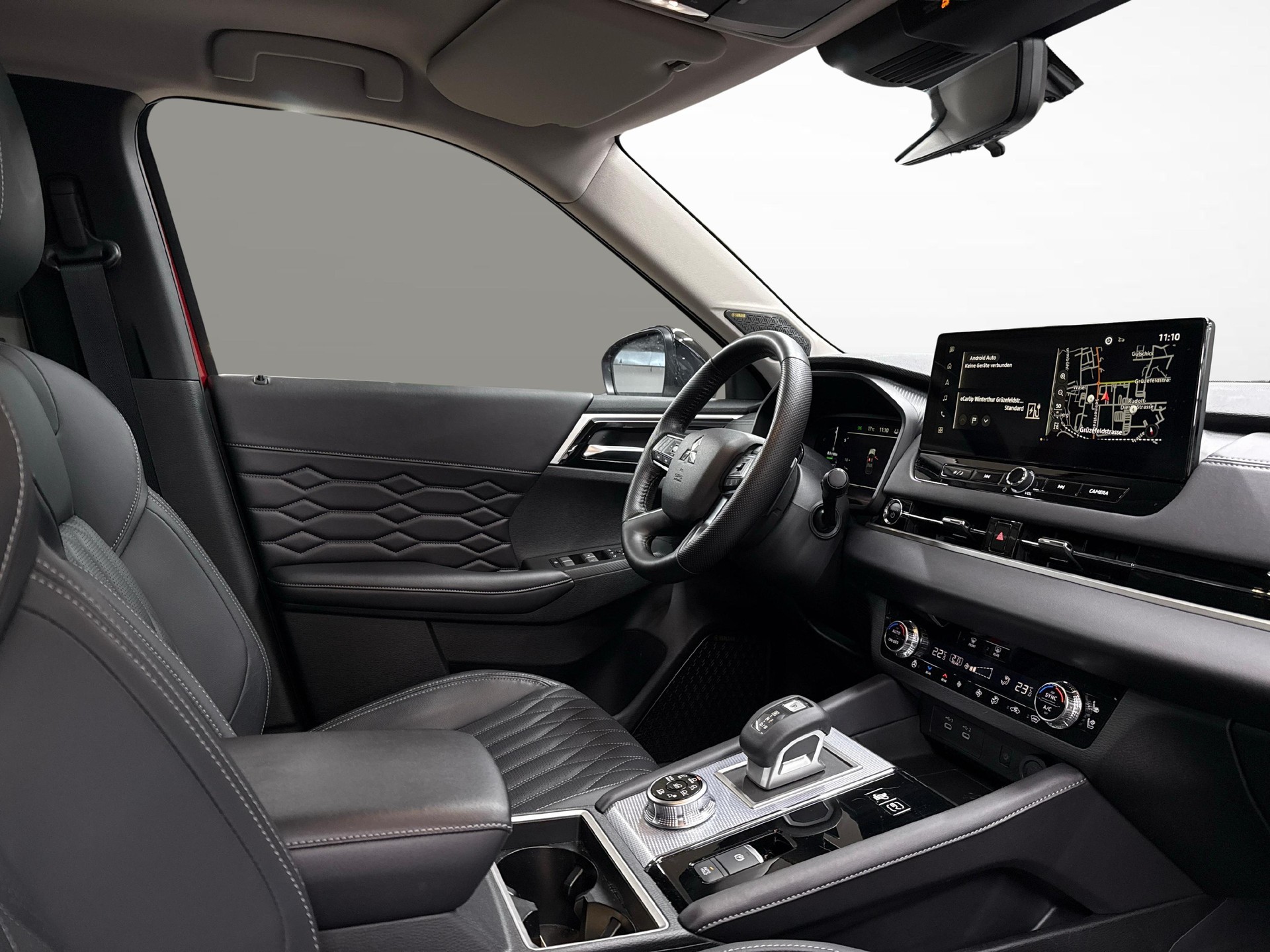 MITSUBISHI Outlander 2.4 PHEV Instyle 4x4-image-9