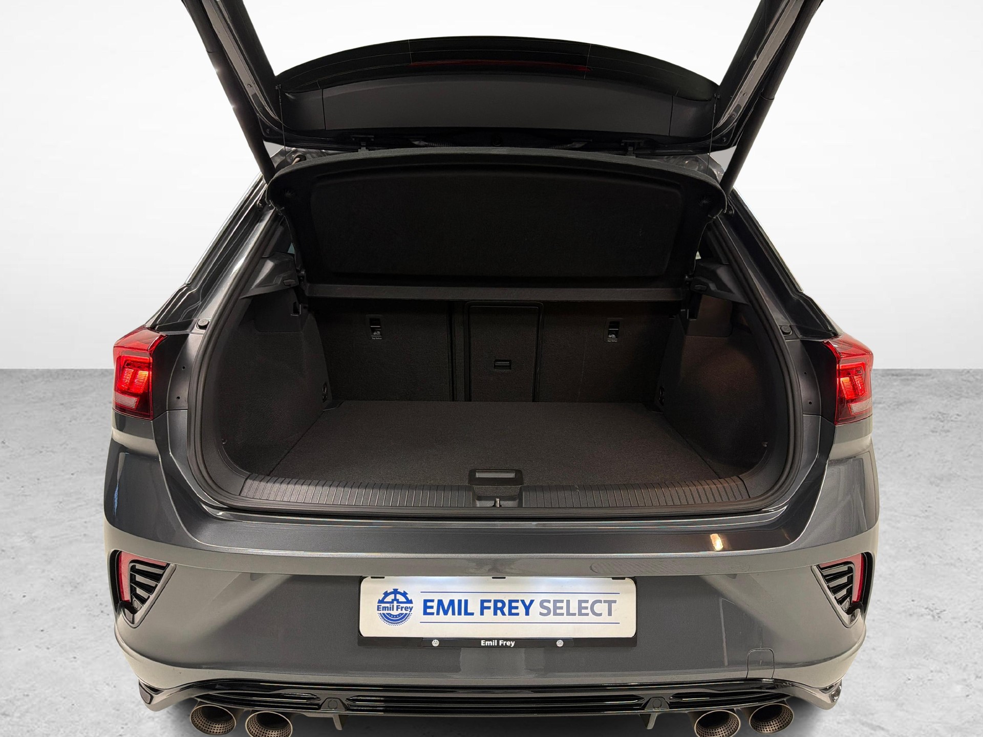 VW T-Roc 2.0 TSI R DSG 4motion-image-17