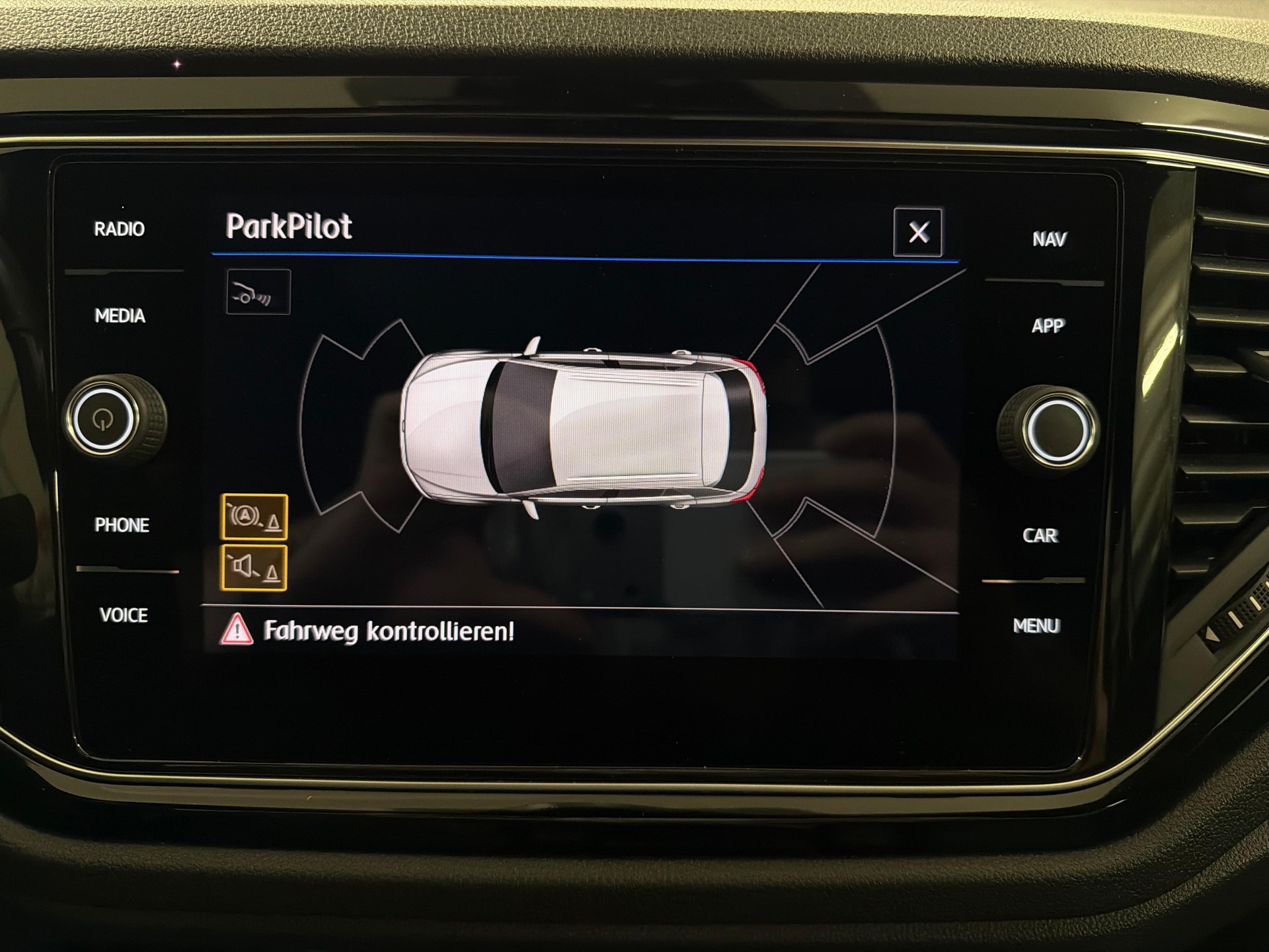 VW T-Roc 2.0 TSI R DSG 4motion-image-15