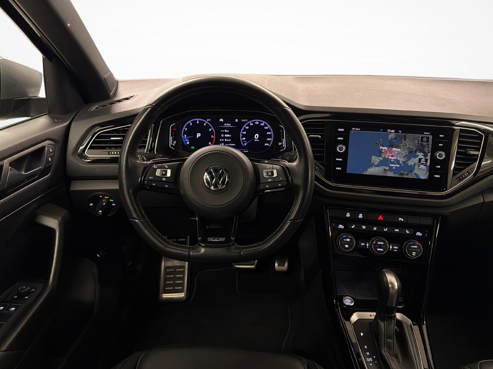 VW T-Roc 2.0 TSI R DSG 4motion-image-12
