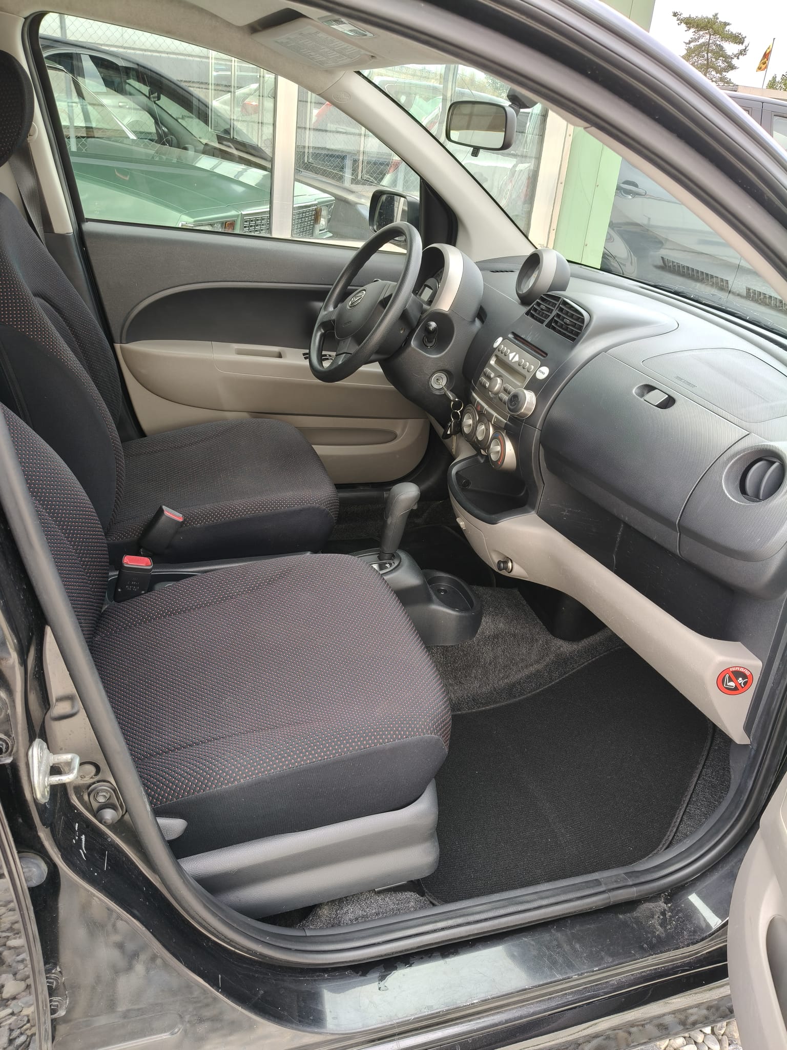 DAIHATSU Sirion 1.3 S eco-4WD-image-8