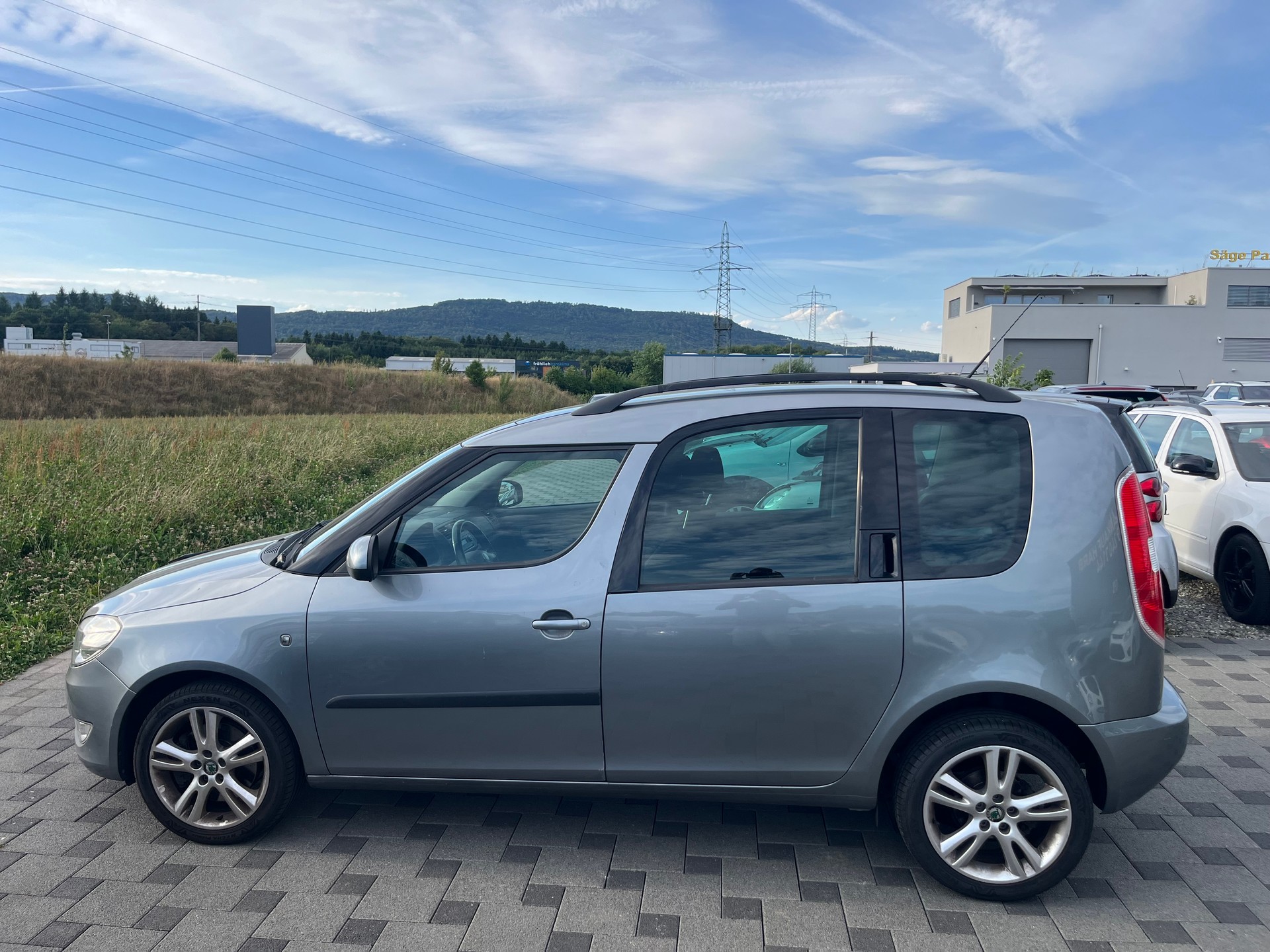 SKODA Roomster 1.2 TSI Style-image-2