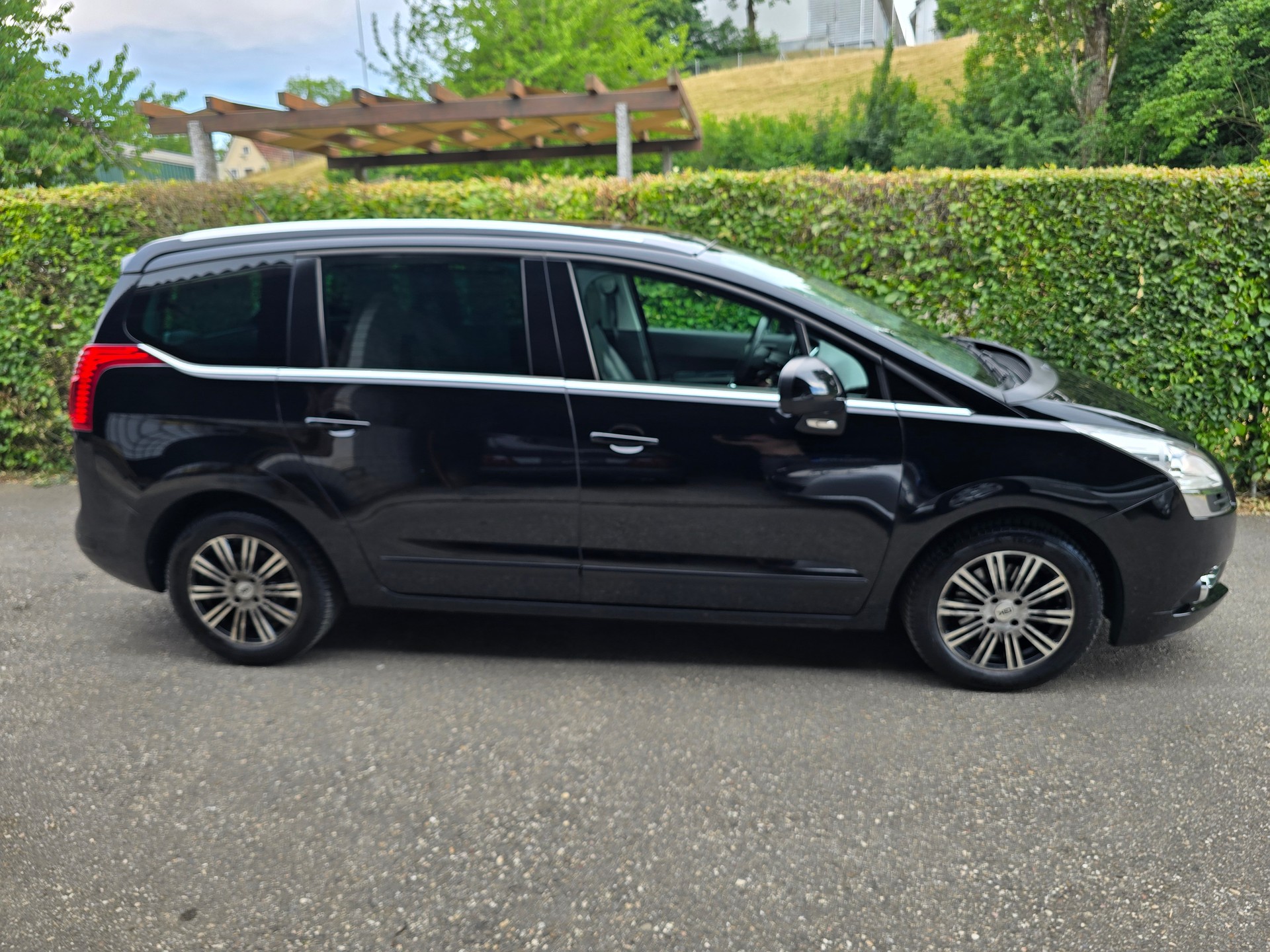 PEUGEOT 5008 2.0 HDI Business-image-6