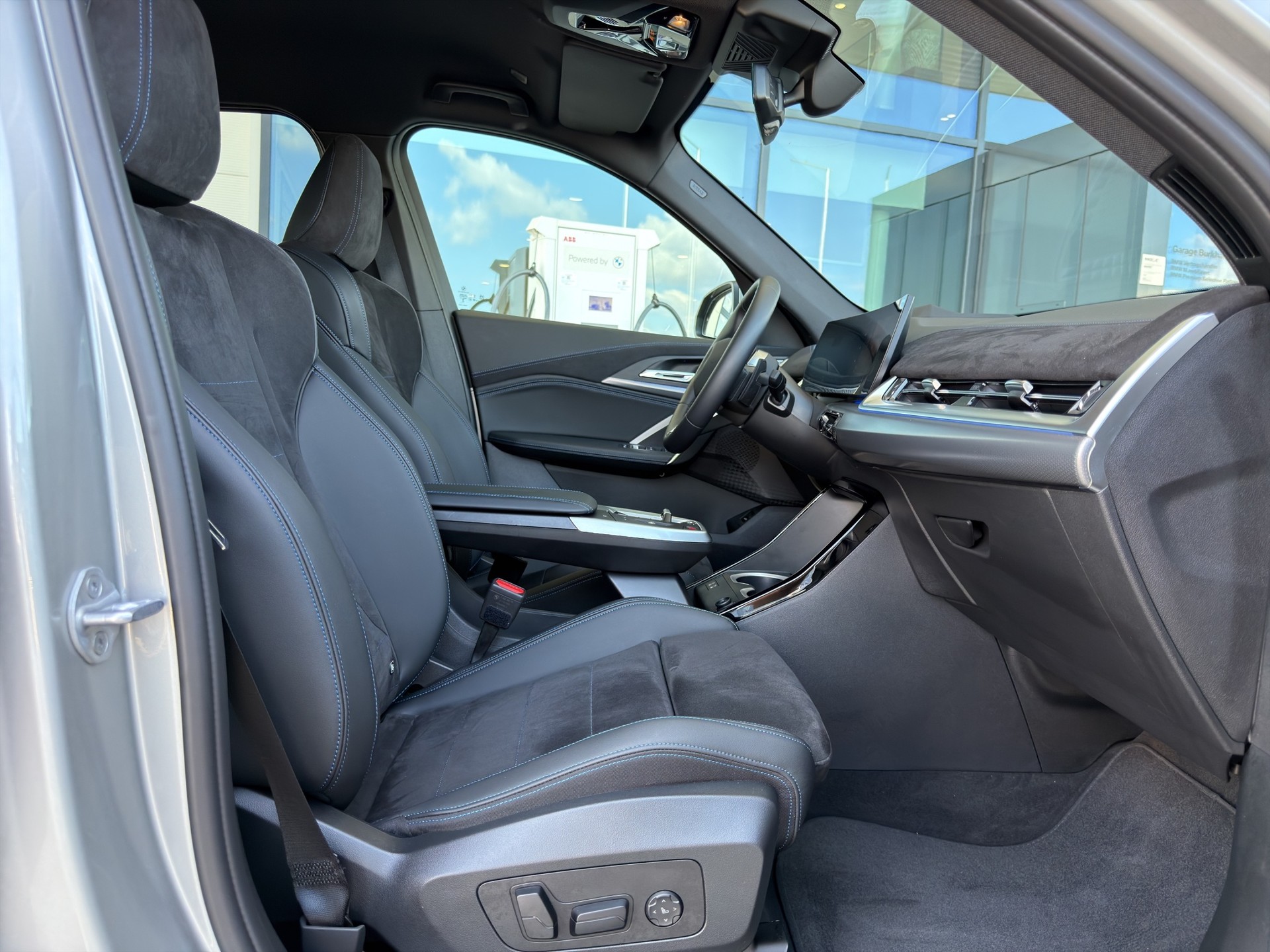 BMW X1 xDrive 30e M Sport-image-22
