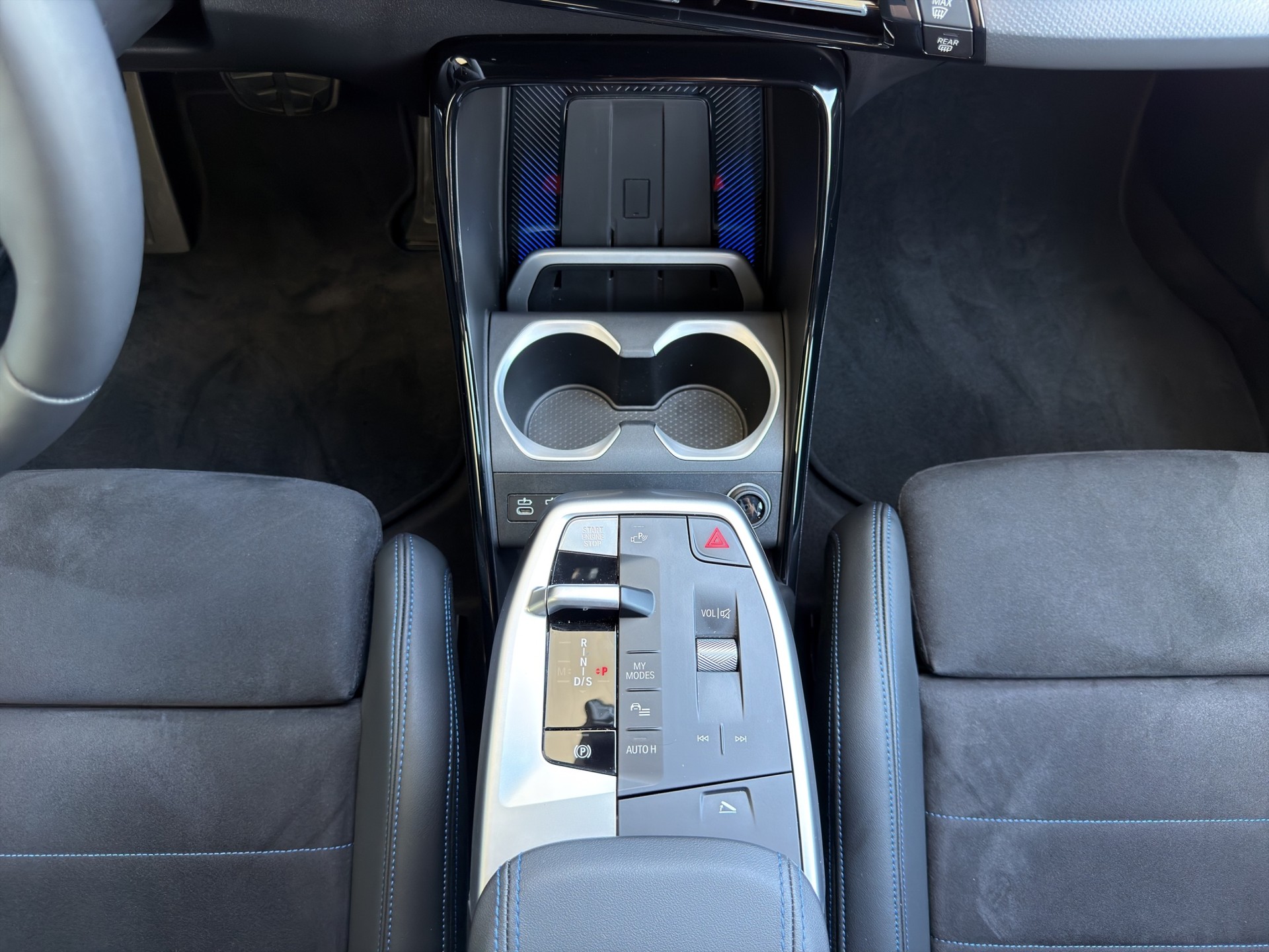 BMW X1 xDrive 30e M Sport-image-14