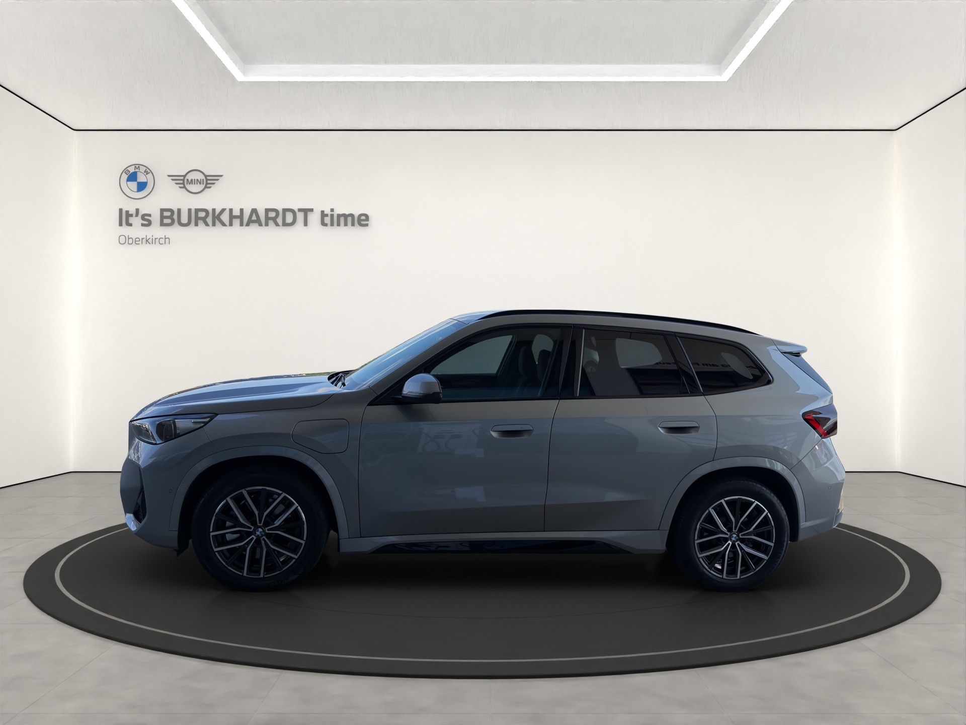BMW X1 xDrive 30e M Sport-showroom-element-1