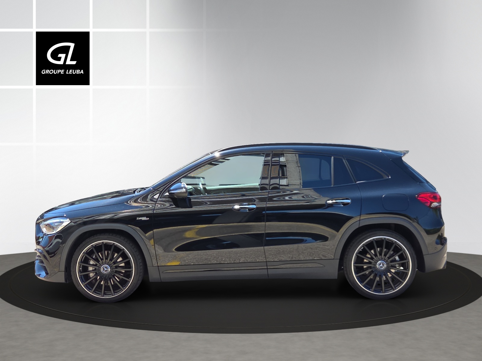 MERCEDES-BENZ GLA 45 AMG 4Matic+ 8G-Speedshift DCT-showroom-element-2