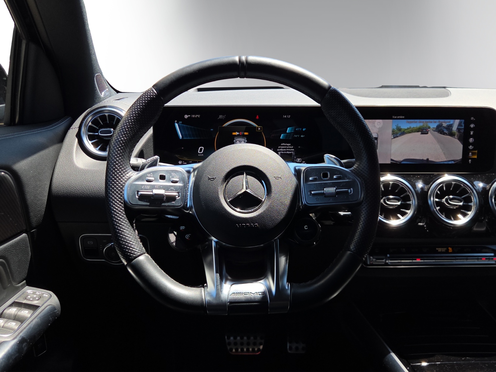 MERCEDES-BENZ GLA 45 AMG 4Matic+ 8G-Speedshift DCT-image-11