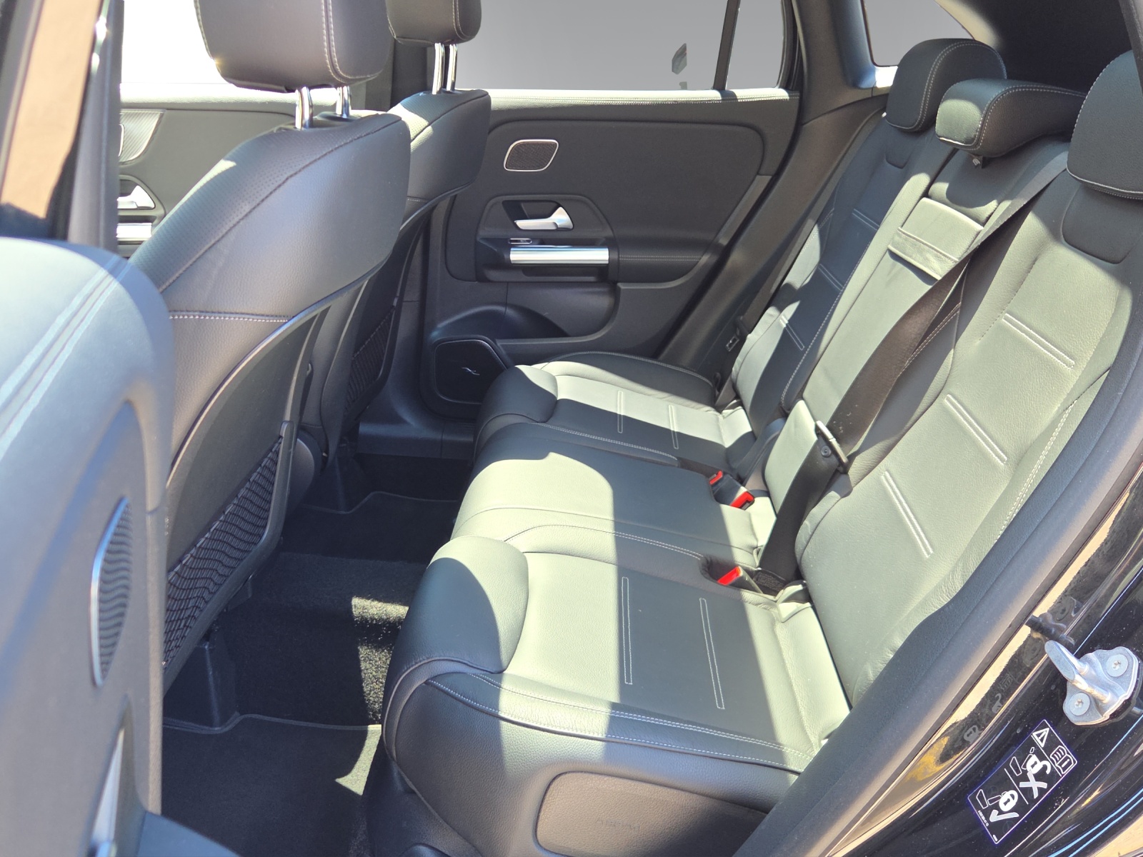 Image MERCEDES-BENZ GLA-45-AMG GLA 45 AMG 4Matic+ 8G-Speedshift DCT
