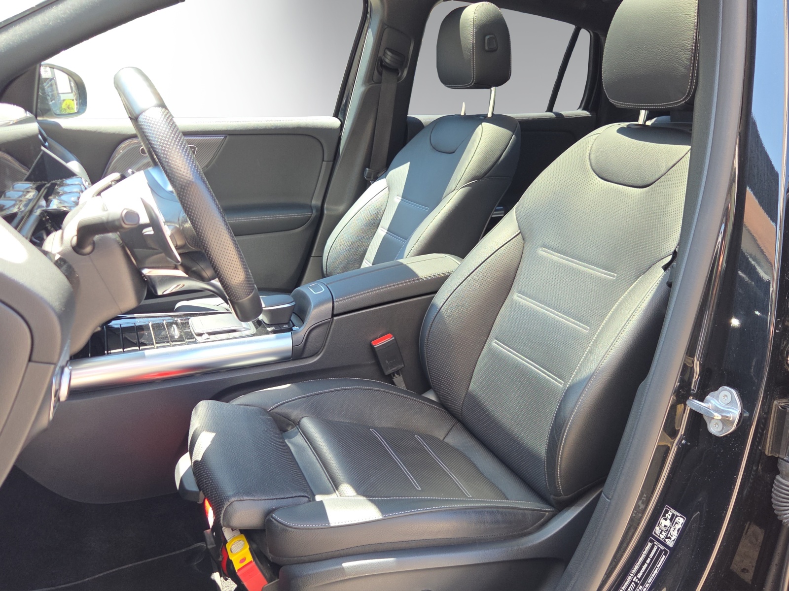 MERCEDES-BENZ GLA 45 AMG 4Matic+ 8G-Speedshift DCT-image-7