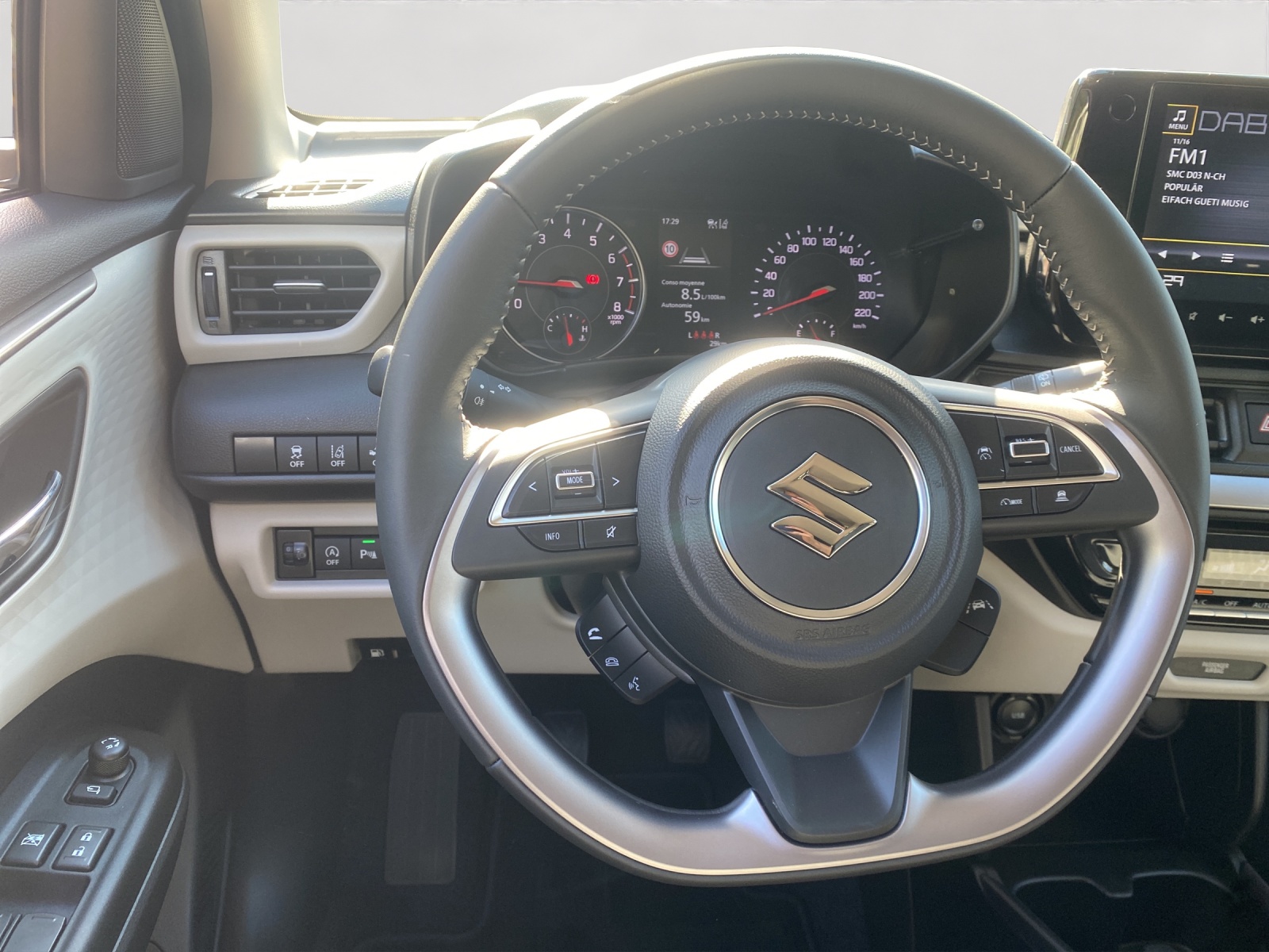 SUZUKI Swift 1.2Hybrid Allgrip 4X4 Pack-image-11