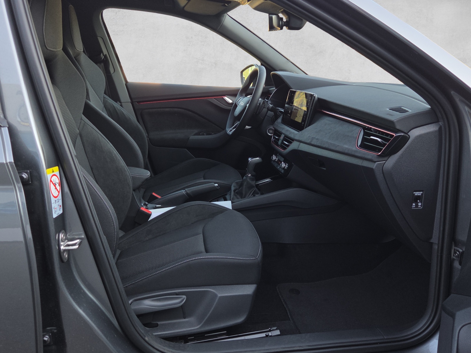 SKODA Kamiq 1.5 TSI Dynamic DSG-image-12