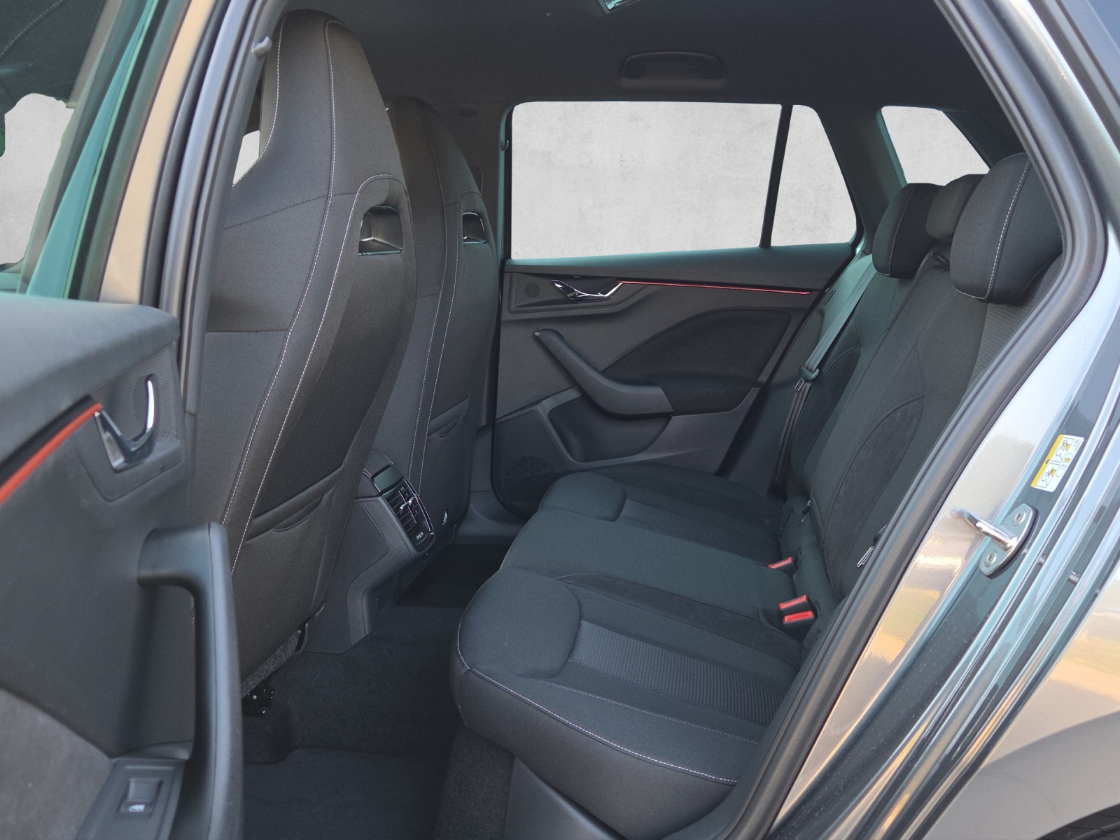 SKODA Kamiq 1.5 TSI Dynamic DSG-image-9