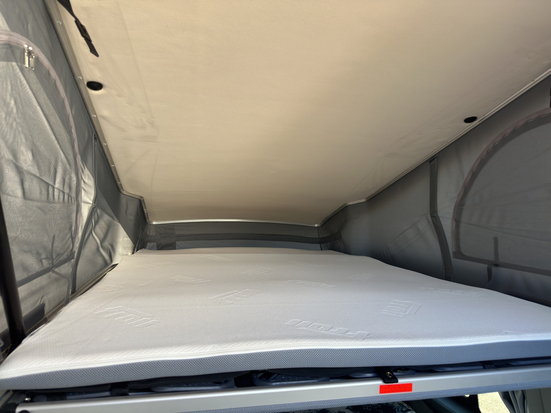 FORD Transit Custom Plus 340 L2H1 Camper NUGGET-image-47