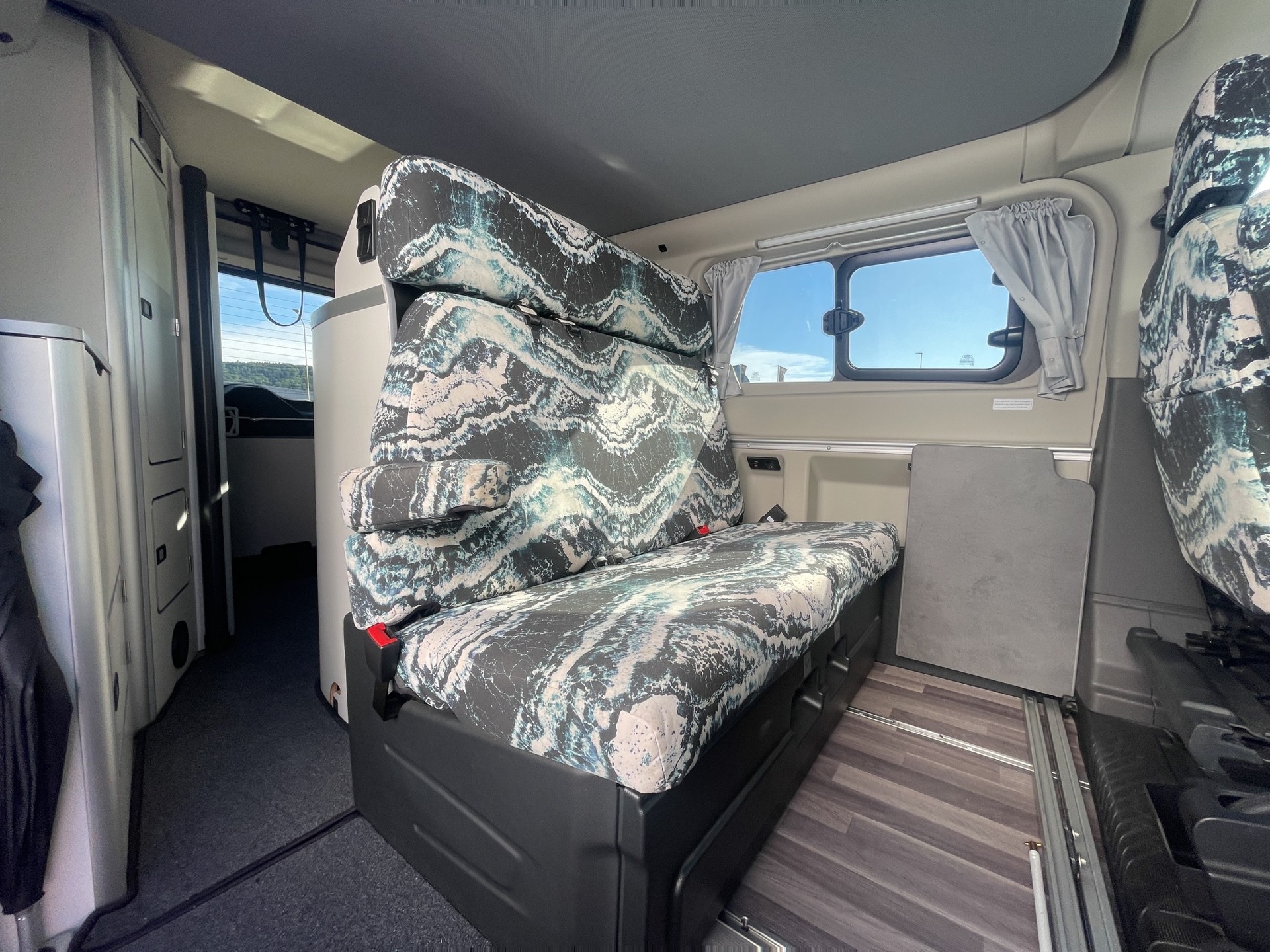 FORD Transit Custom Plus 340 L2H1 Camper NUGGET-image-10
