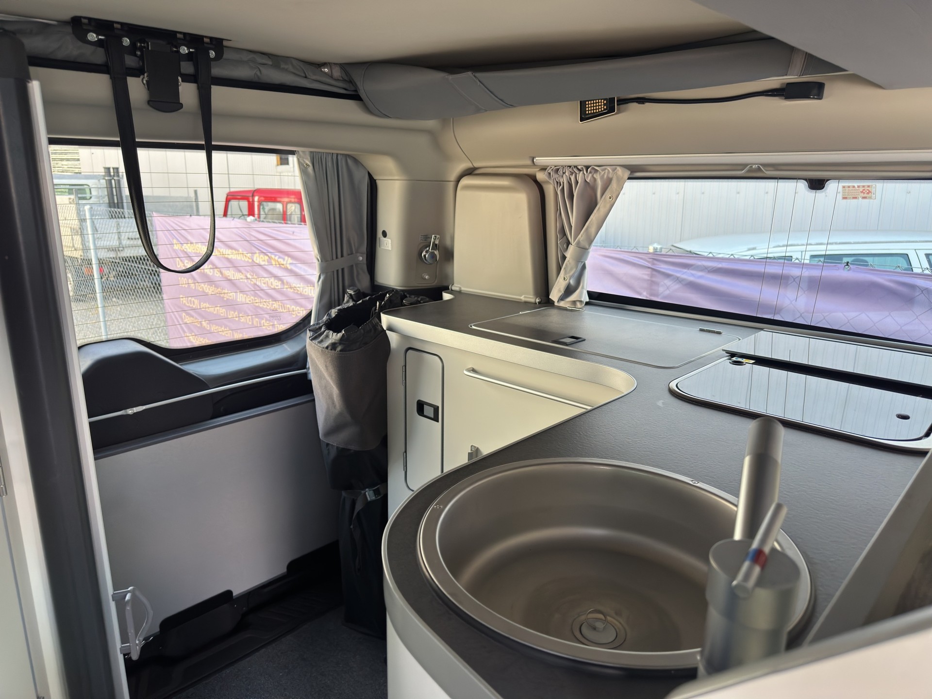 FORD Transit Custom Plus 340 L2H1 Camper NUGGET-image-54