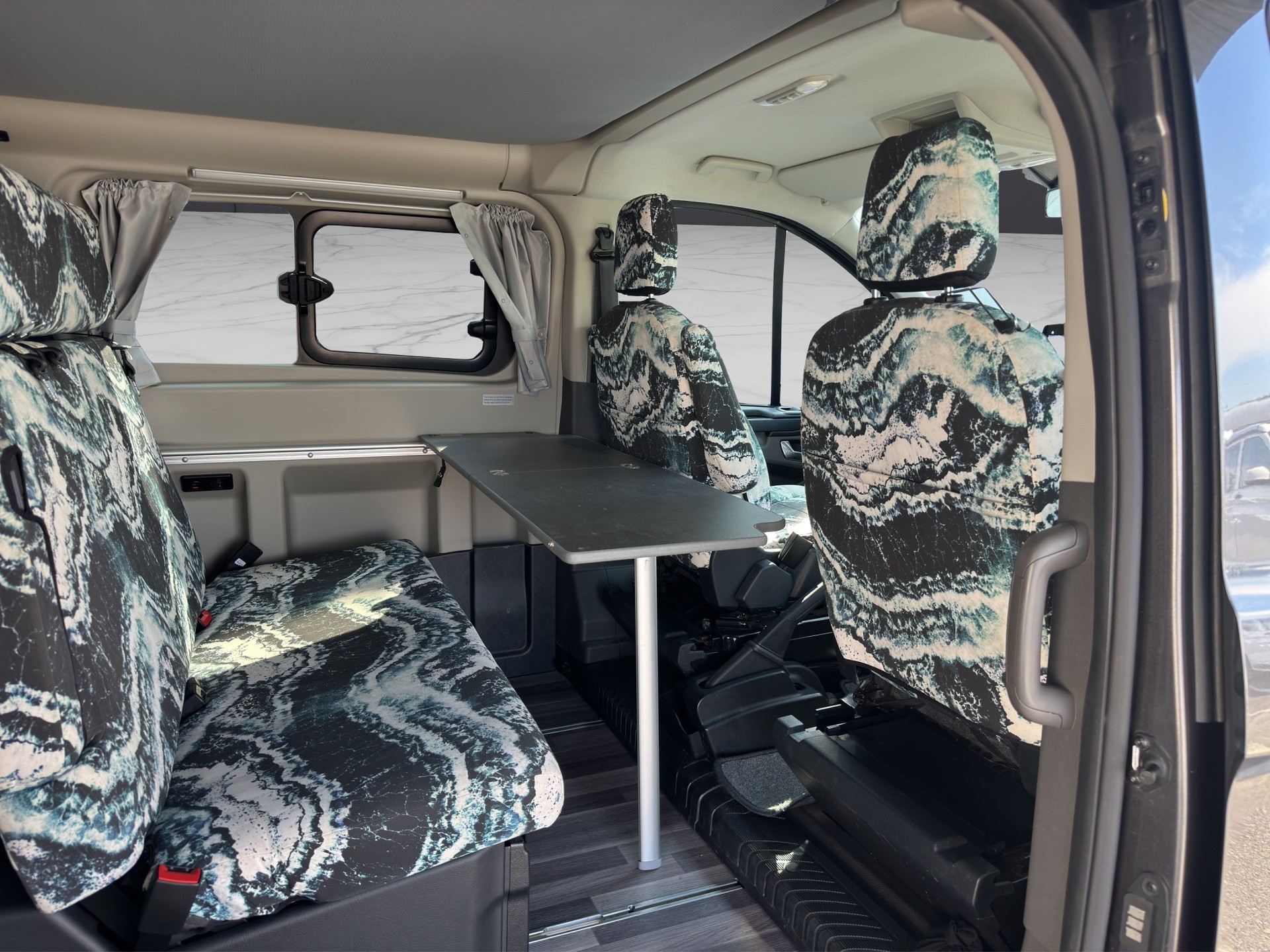 FORD Transit Custom Plus 340 L2H1 Camper NUGGET-image-33