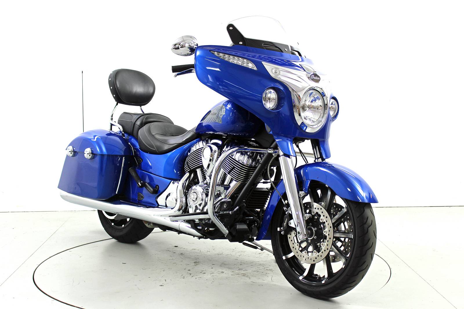 INDIAN Chieftain Limited ABS-showroom-element-1