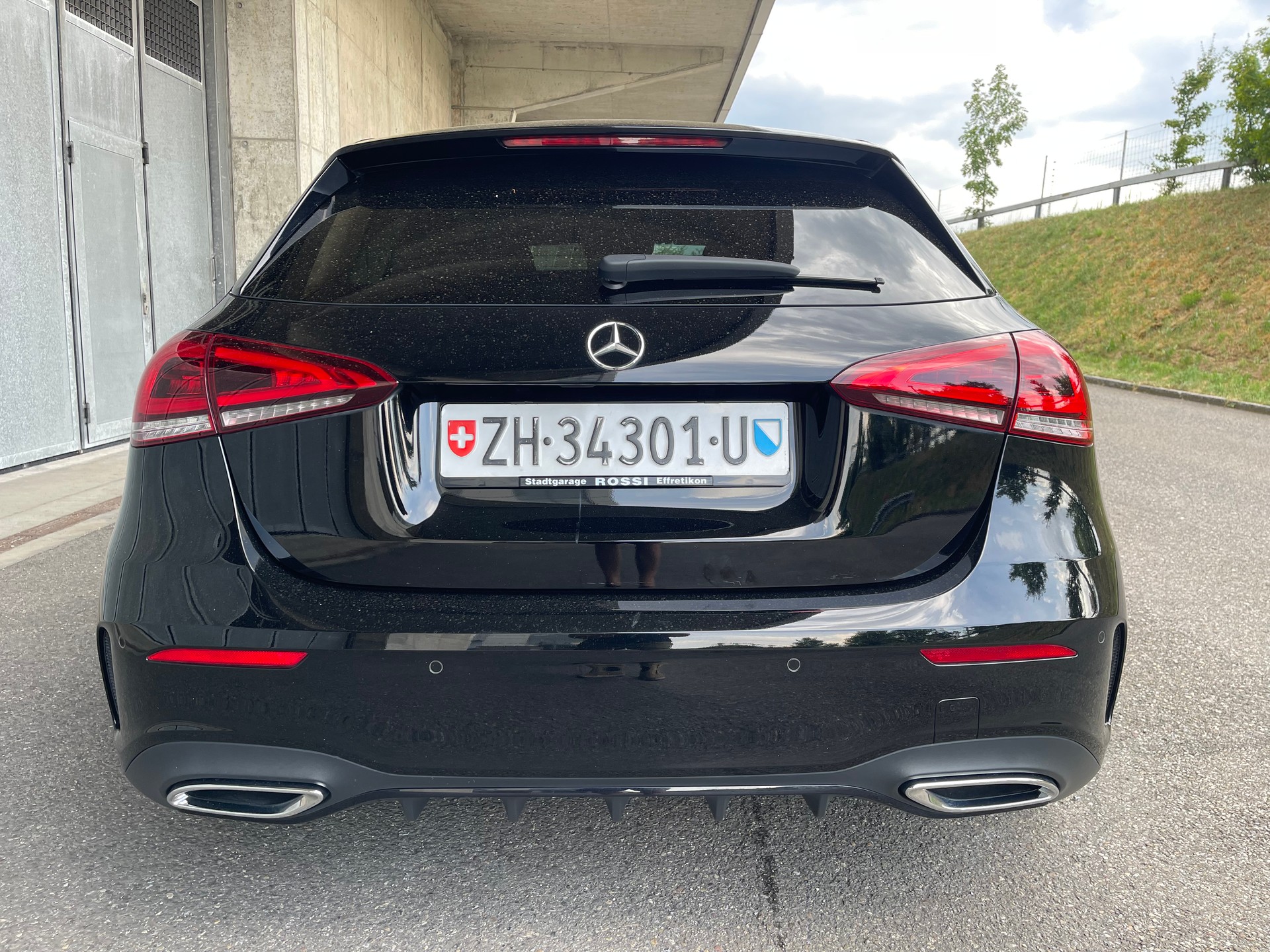 MERCEDES-BENZ A 250 AMG Line-image-6