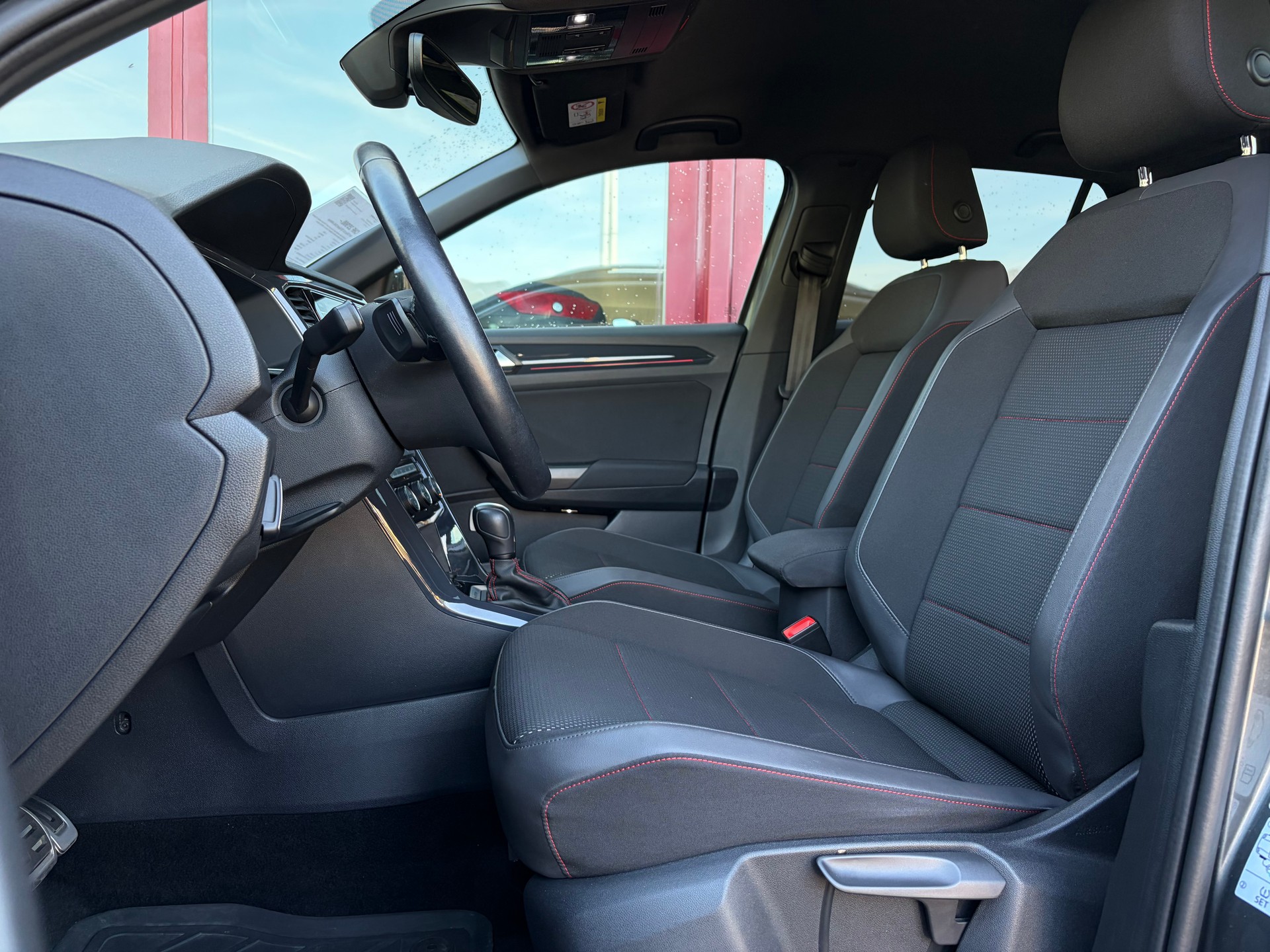 VW T-Roc 2.0 TSI Sport DSG 4Motion-image-10