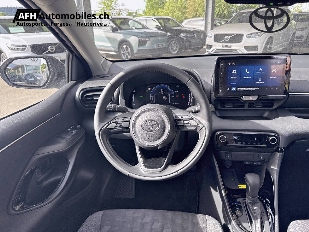 TOYOTA Yaris 1.5 VVT-i HSD Trend-image-15