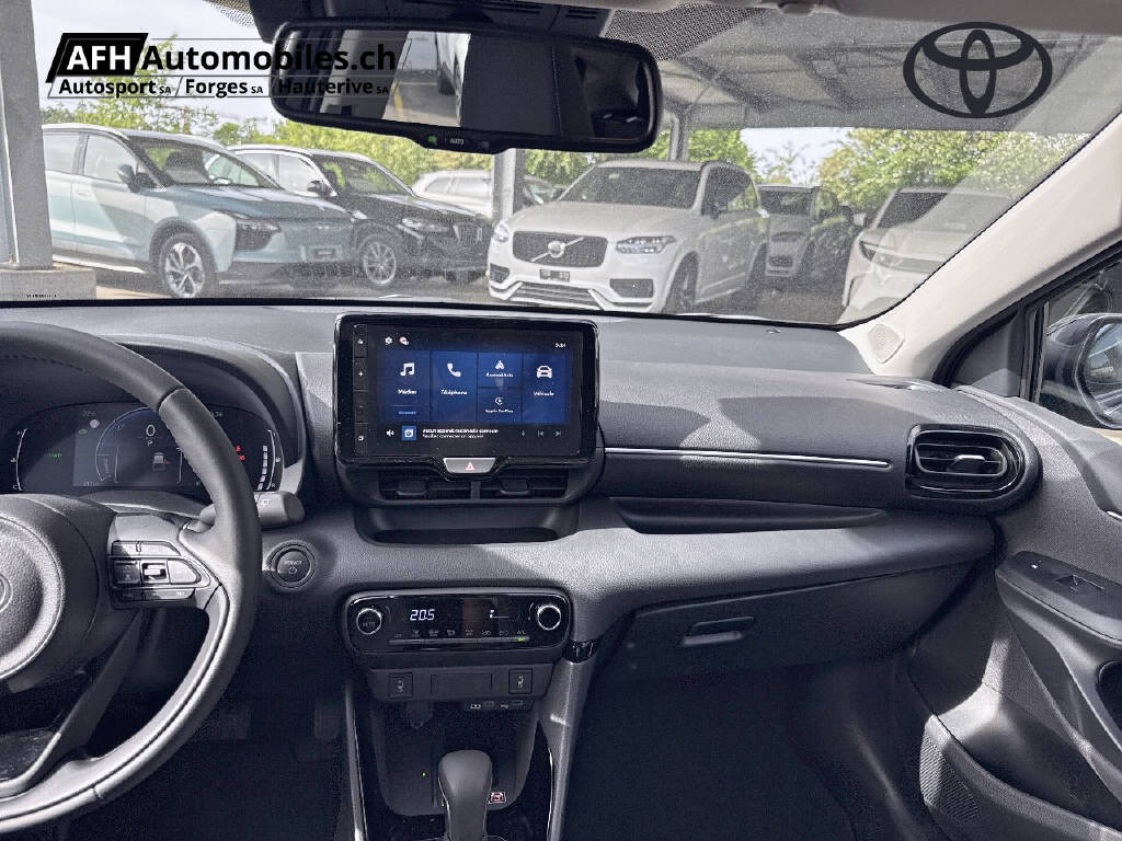 TOYOTA Yaris 1.5 VVT-i HSD Trend-image-13