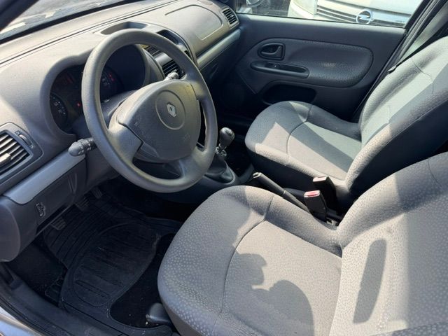 RENAULT Clio 1.2 16V Expression Confort-image-7