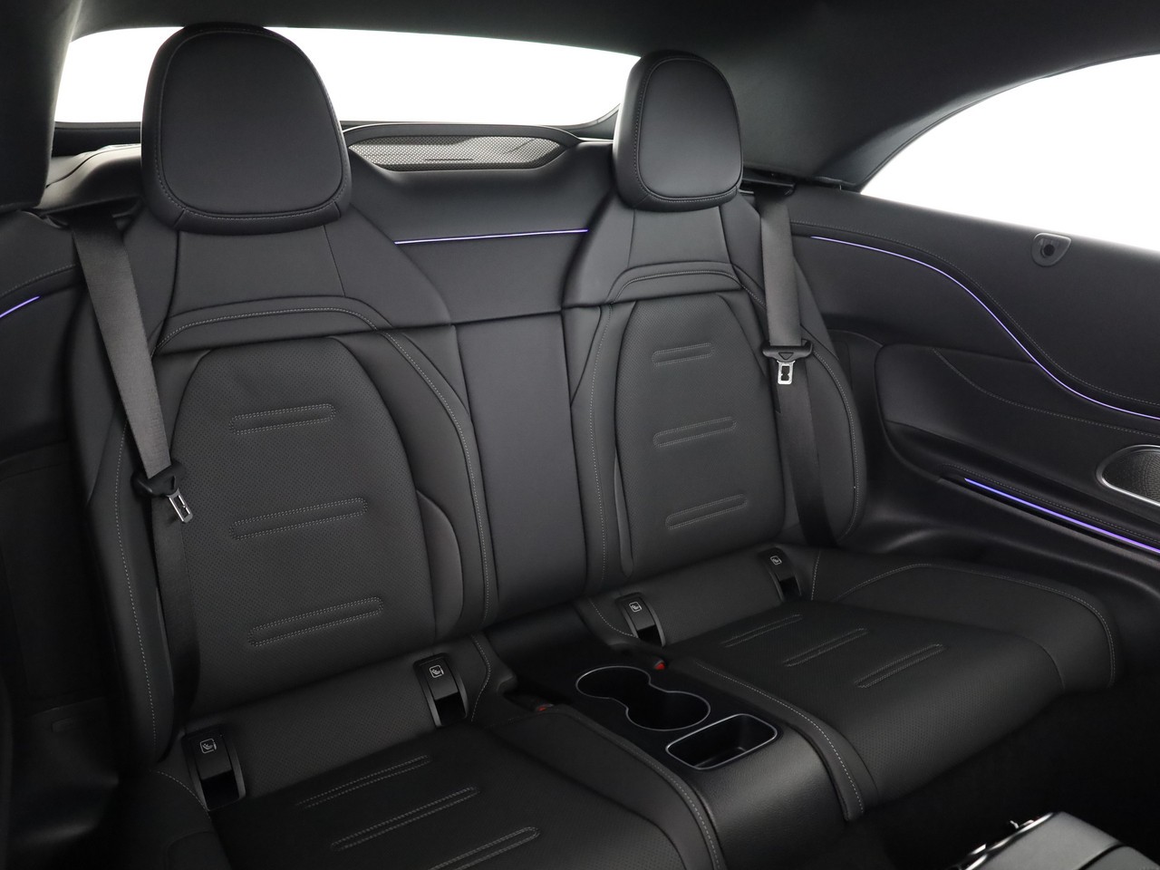 MERCEDES-BENZ CLE AMG 53 Cabrio 4Matic+ 9G-Tronic-image-12
