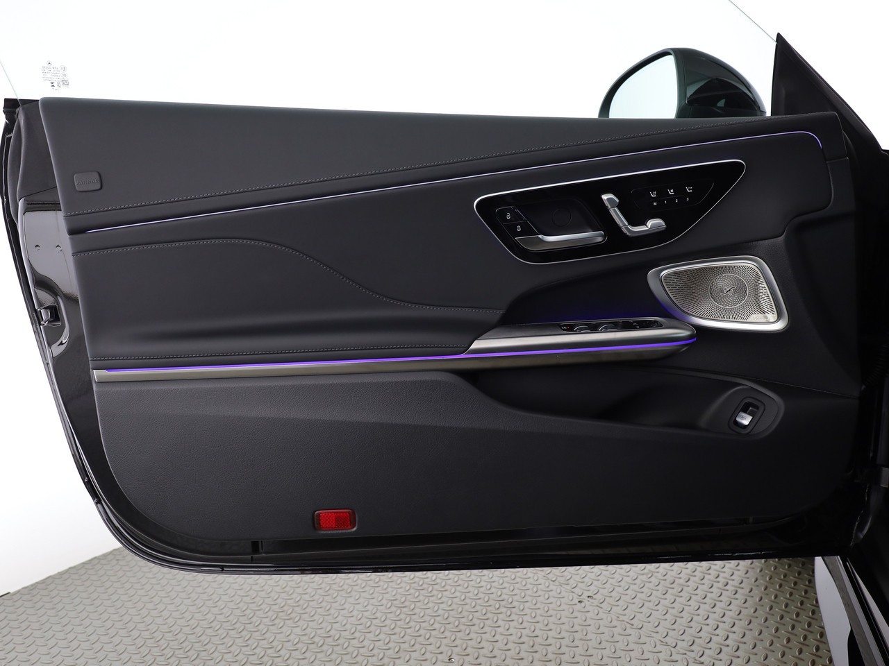 MERCEDES-BENZ CLE AMG 53 Cabrio 4Matic+ 9G-Tronic-image-16