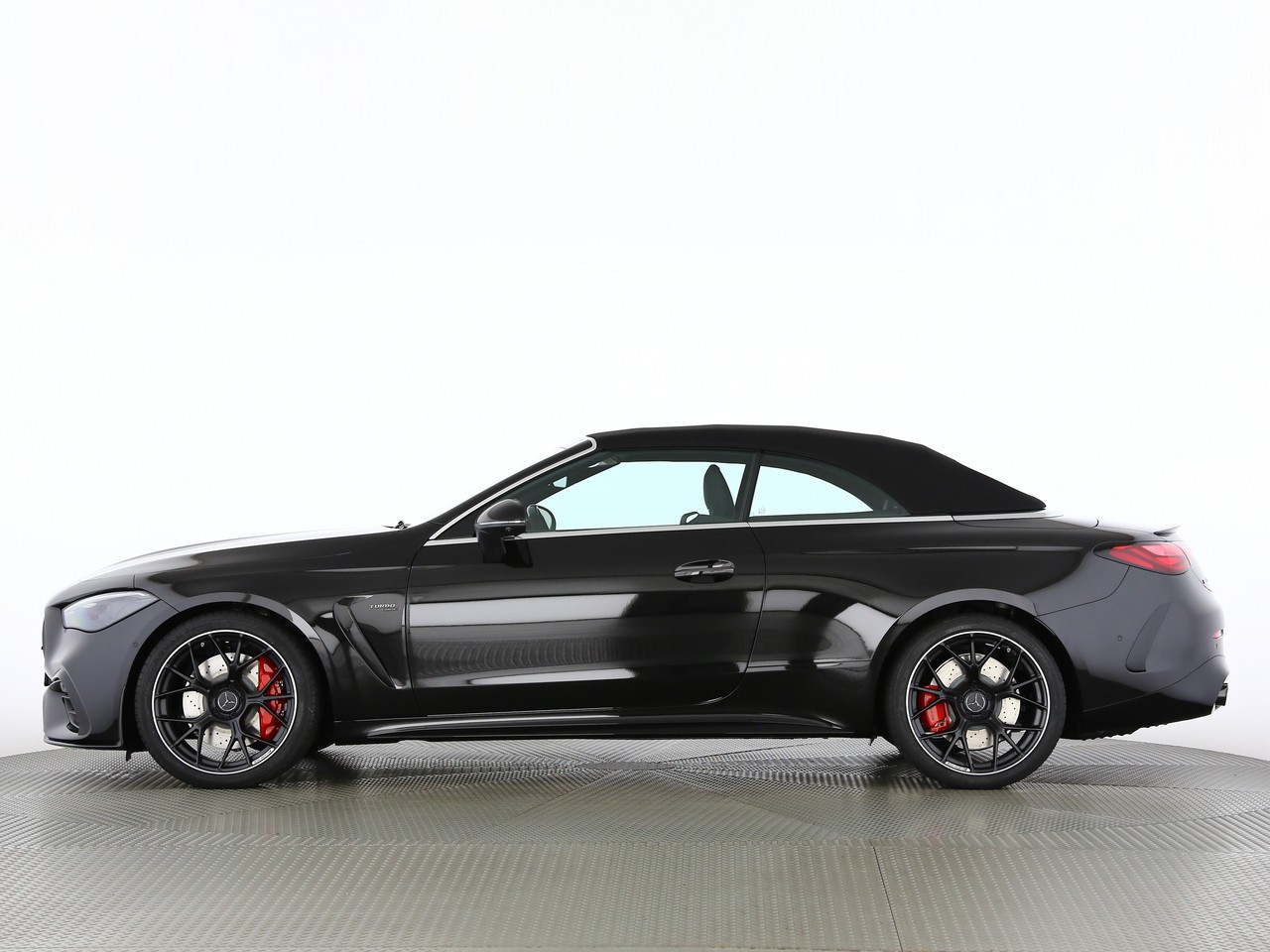 MERCEDES-BENZ CLE AMG 53 Cabrio 4Matic+ 9G-Tronic-showroom-element-3