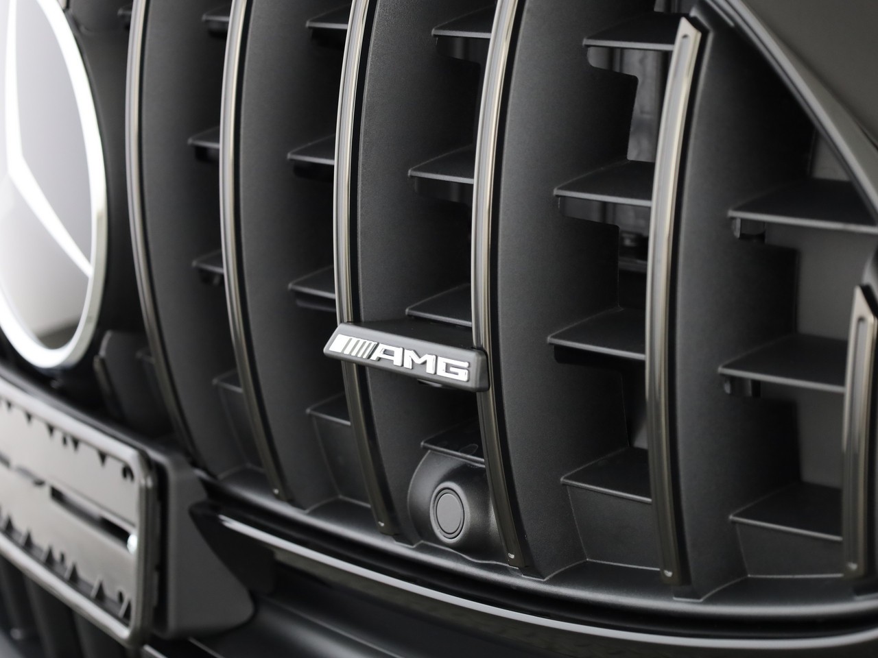 MERCEDES-BENZ CLE AMG 53 Cabrio 4Matic+ 9G-Tronic-image-23