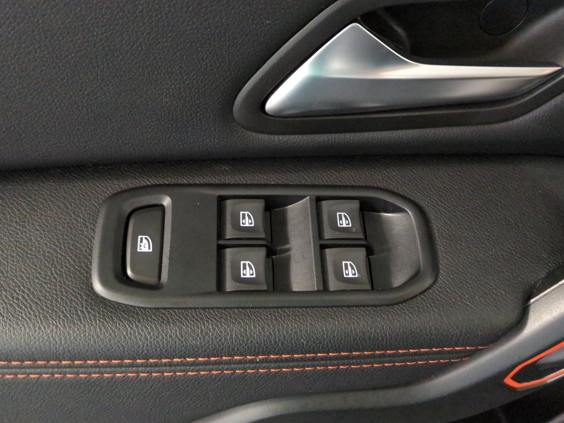 DACIA Duster TCe 150 Extreme EDC 4x2-image-19